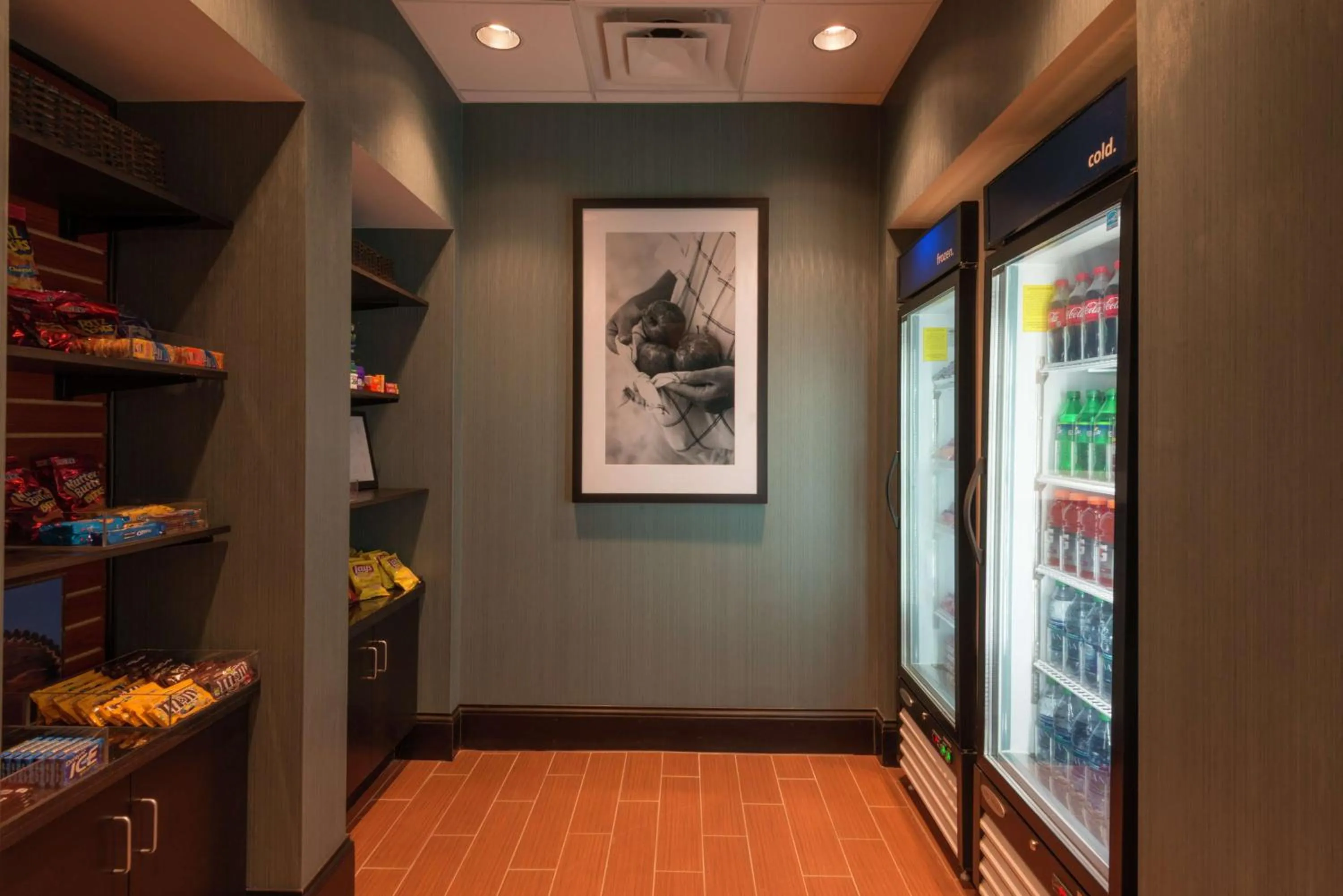 Restaurant/places to eat in Hampton Inn & Suites Clarksville