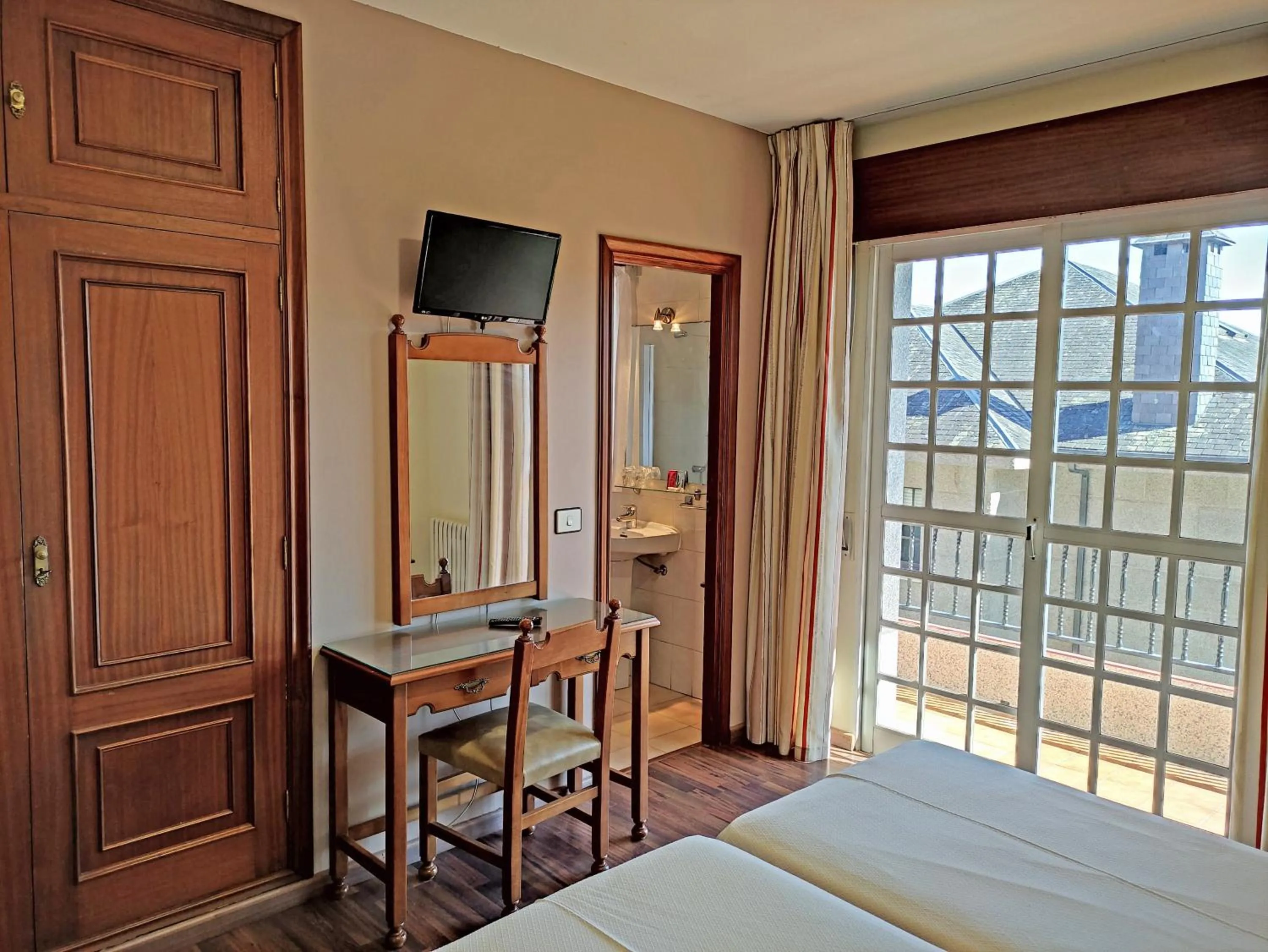 Bedroom in Hotel Galaico Sanxenxo