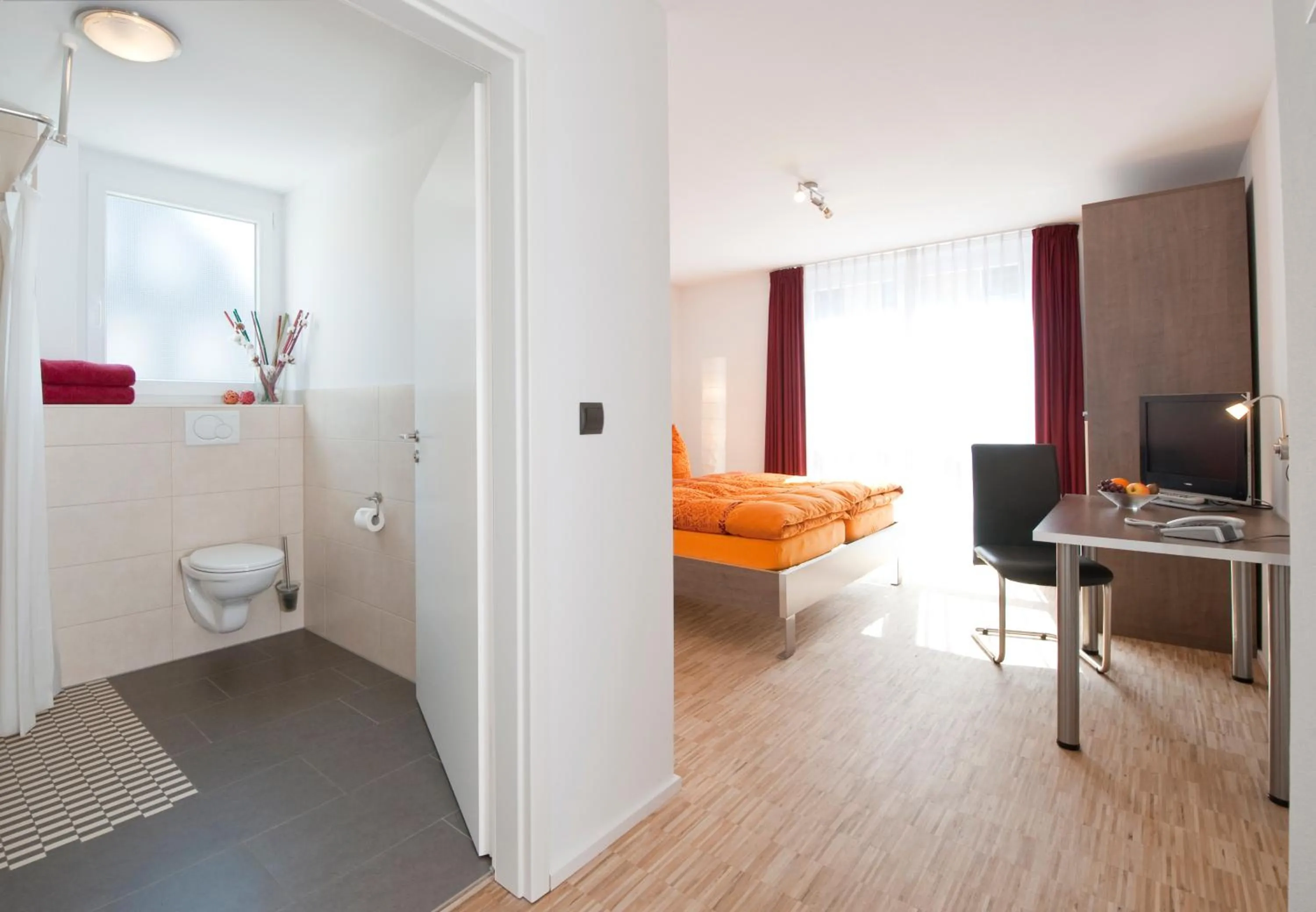 Photo of the whole room, Bed in Hotel Merlin