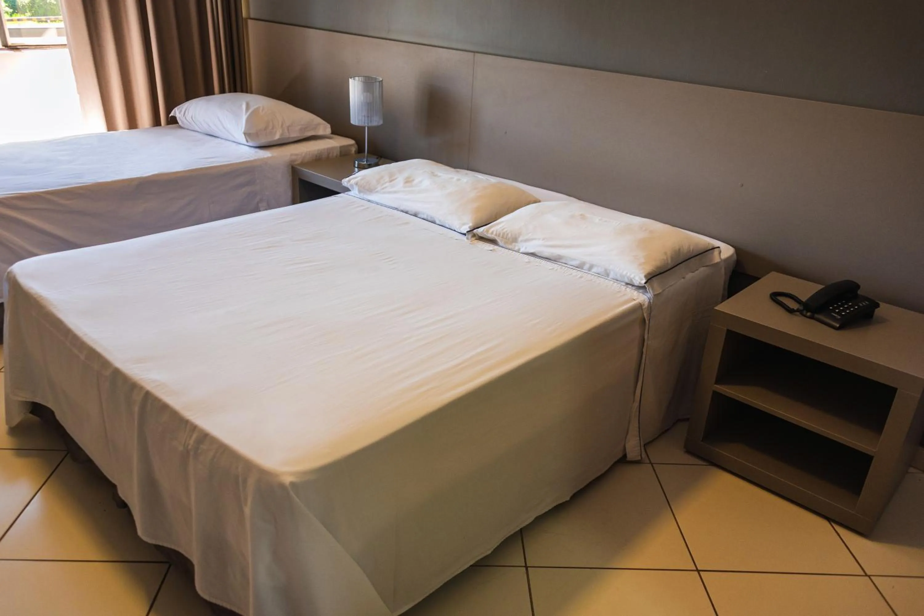 Bed in Treville Hotel