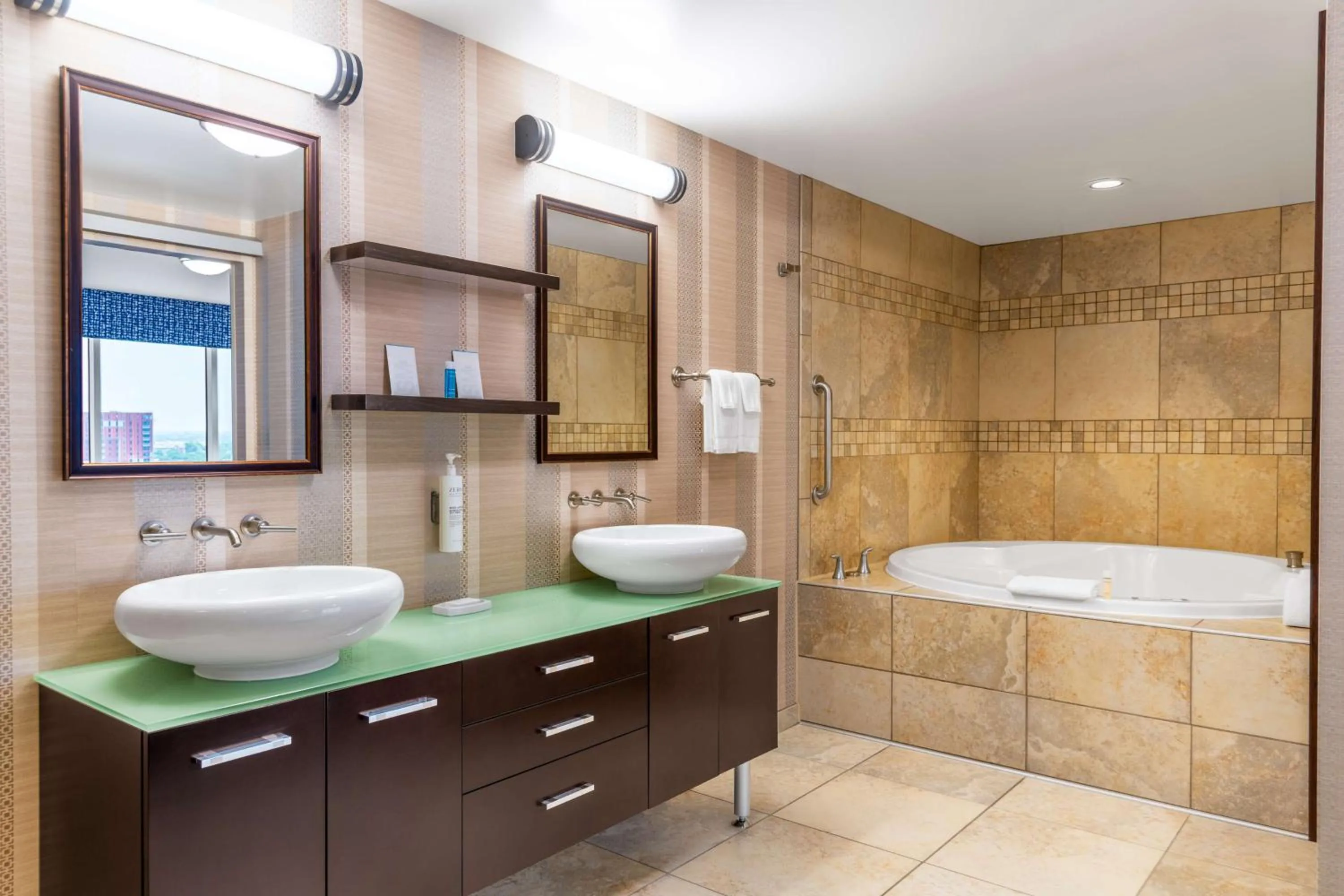 Bathroom in Hampton Inn & Suites Madison Downtown