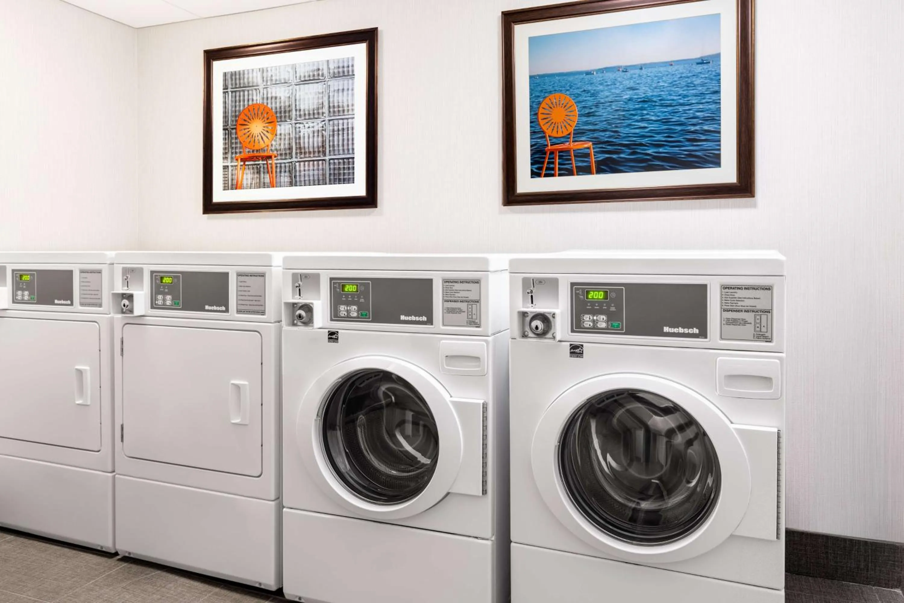 washing machine in Hampton Inn & Suites Madison Downtown