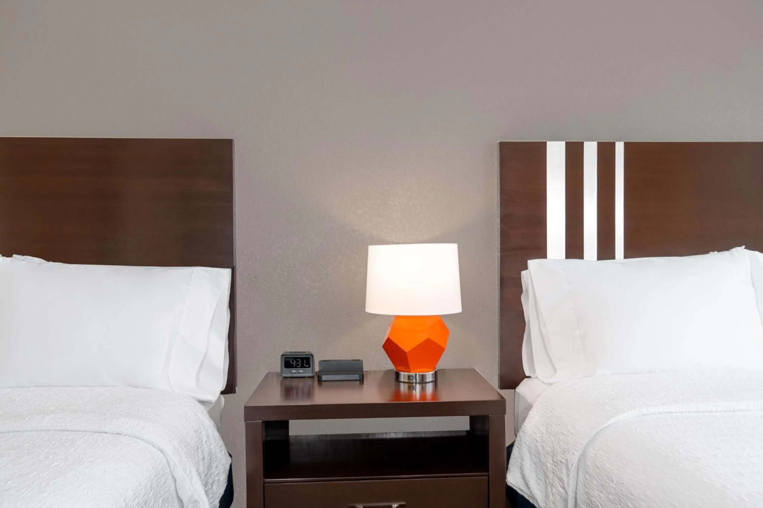 Bed in Hampton Inn & Suites Madison Downtown