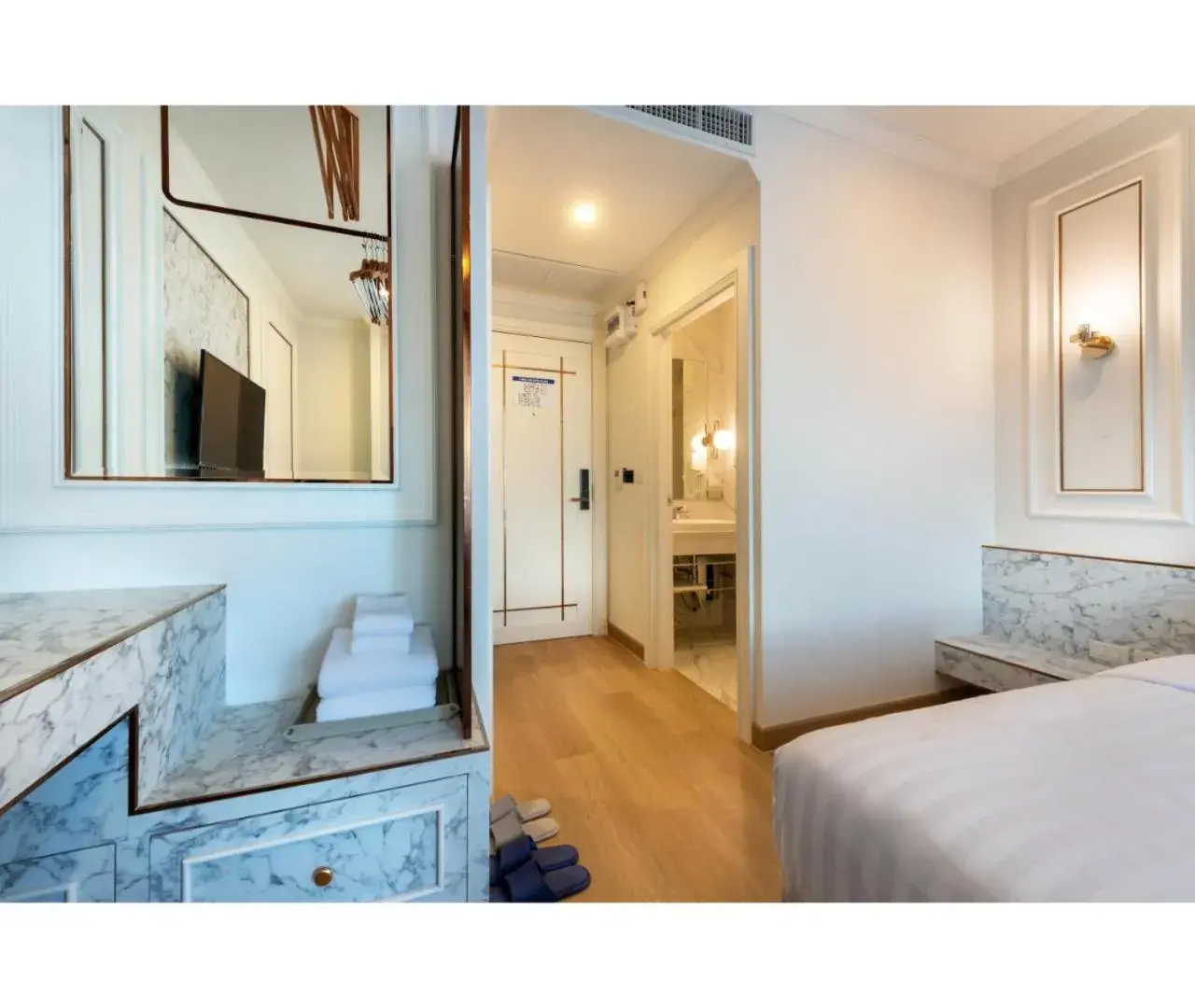 Bedroom, Bed in Nine River Hotel Bedroom, Bed in Nine River Hotel