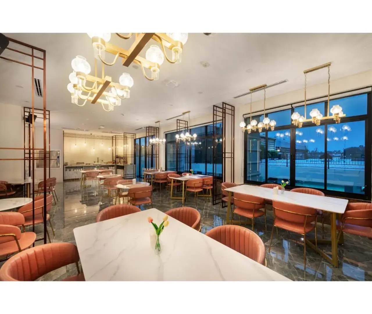 Restaurant/places to eat in Nine River Hotel Restaurant/places to eat in Nine River Hotel