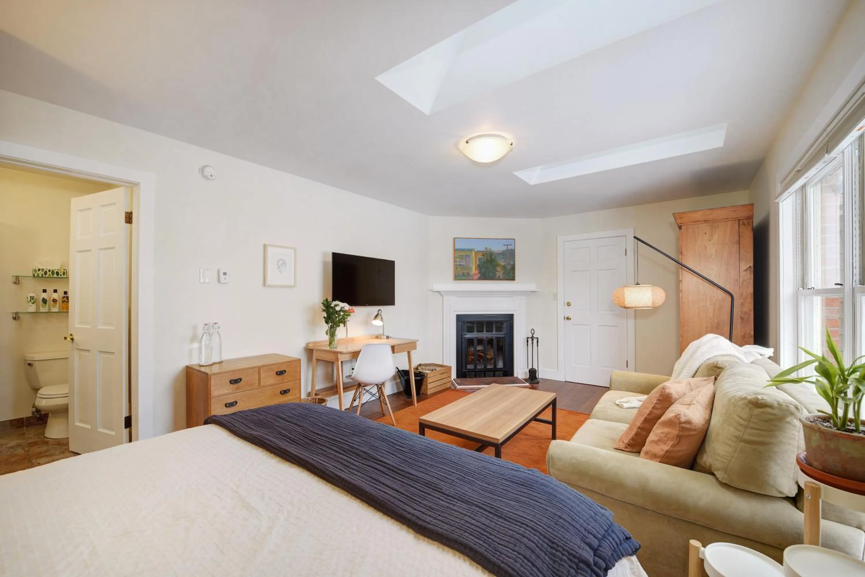 Bed in Boulder Guest House