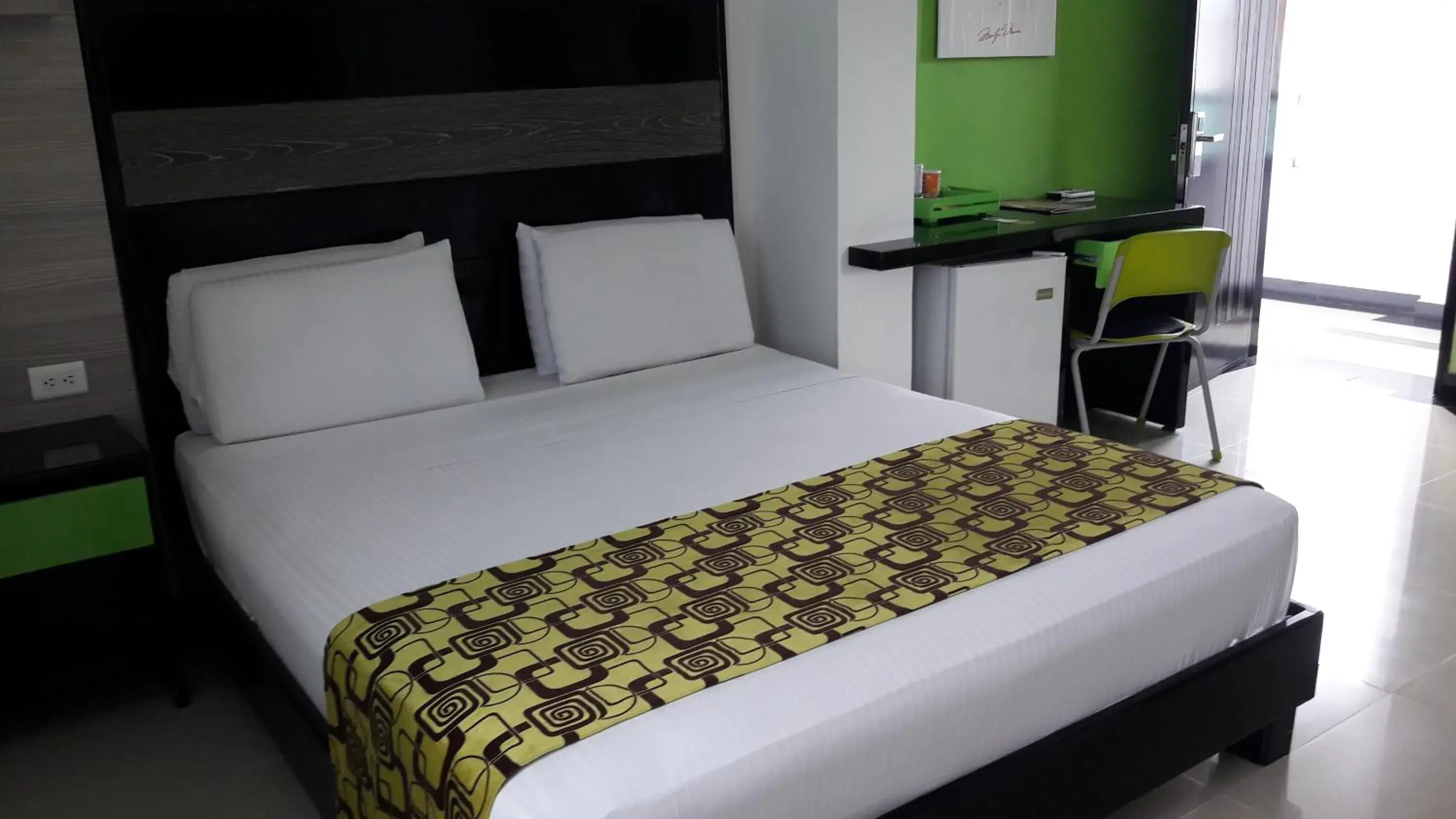 Standard Queen Room - single occupancy in Hotel Genova Prado Standard Queen Room - single occupancy in Hotel Genova Prado