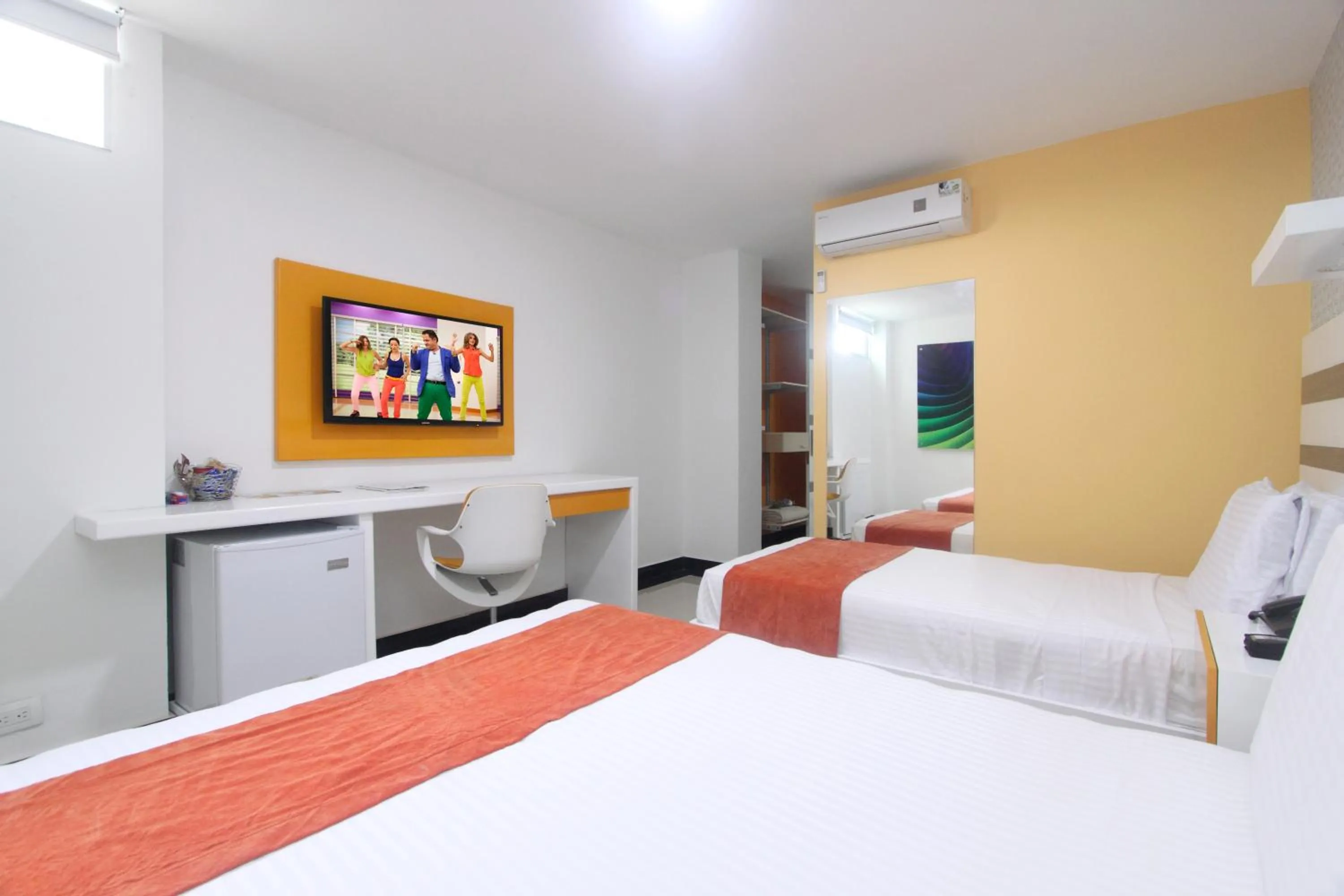 Photo of the whole room, Bed in Hotel Genova Prado