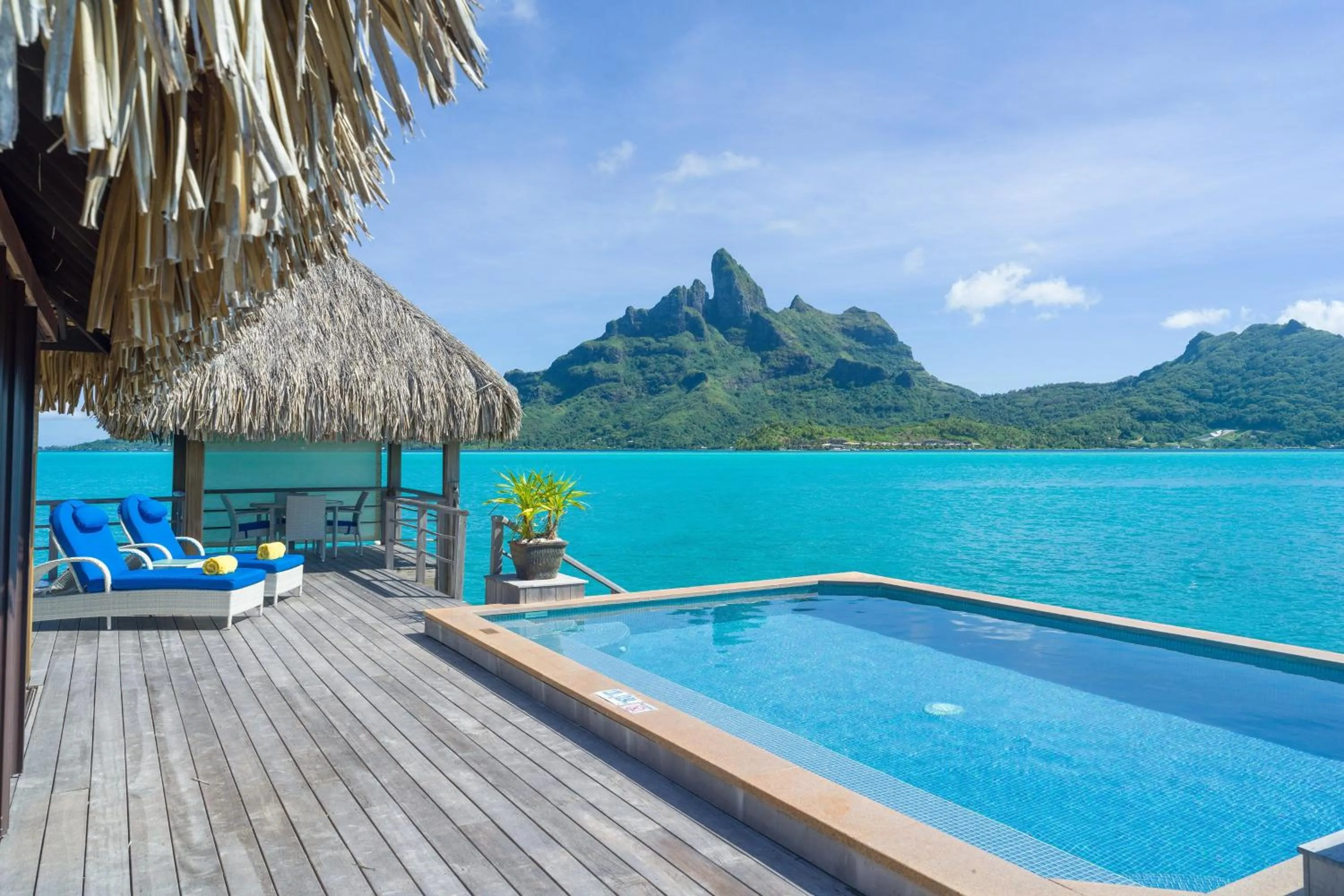 Swimming pool in The St. Regis Bora Bora Resort