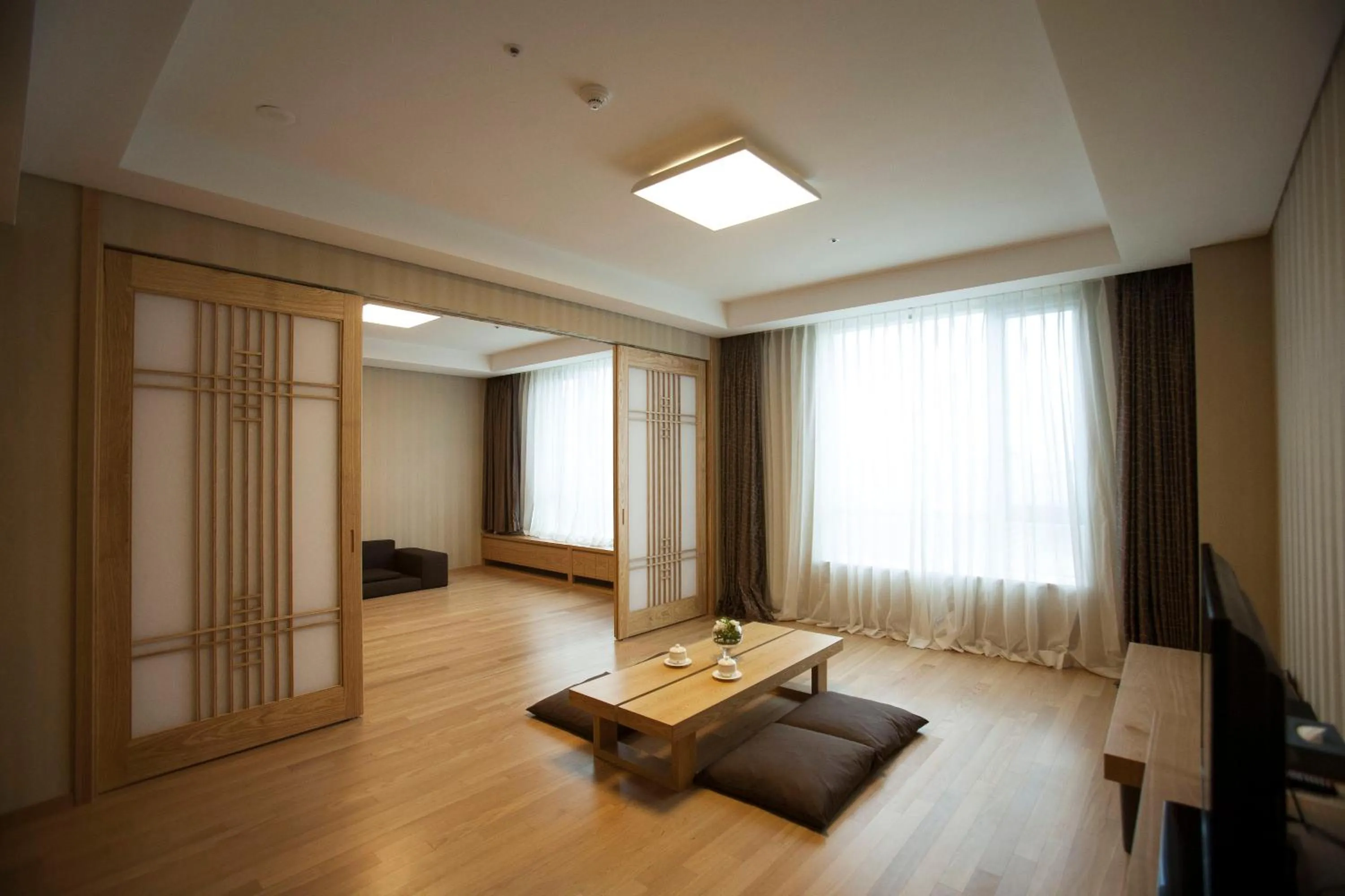 Photo of the whole room in Best Western Hotel Gunsan