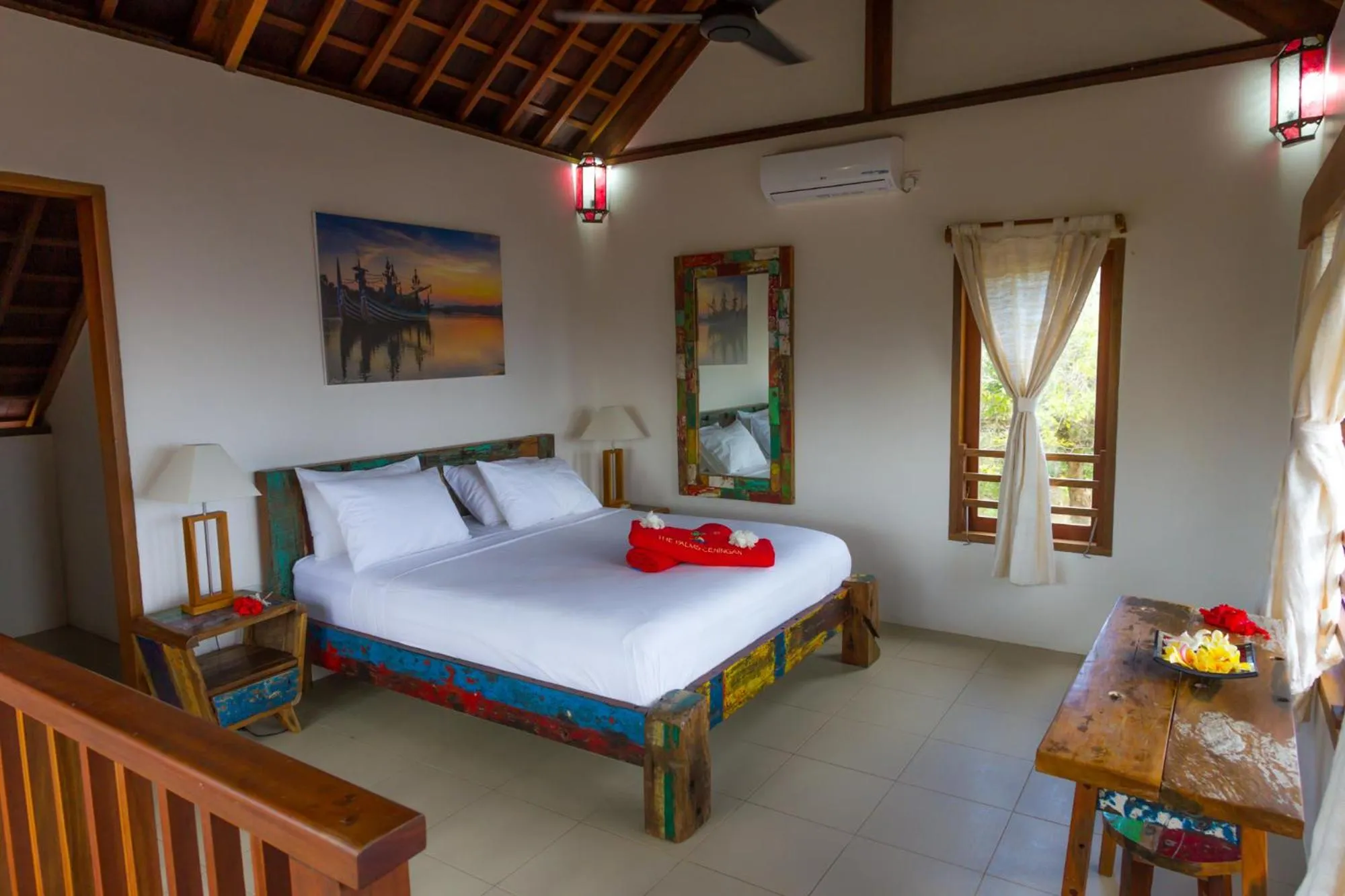 Bed in The Palms Ceningan Hotel