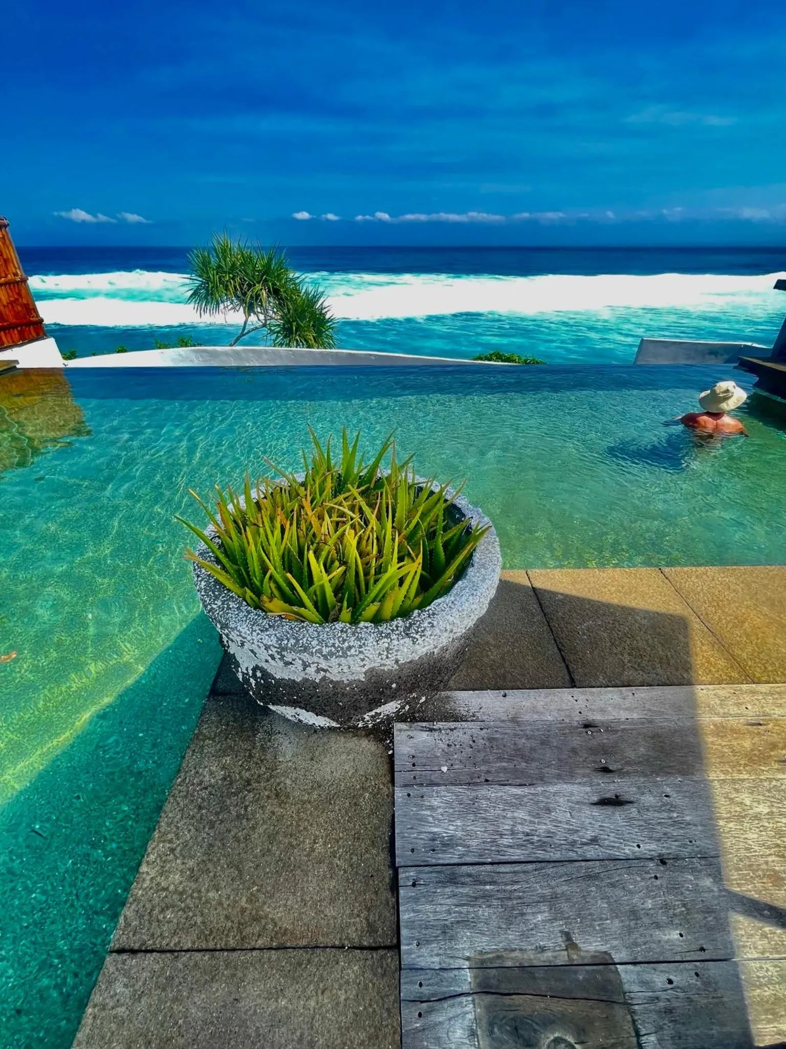 Day in The Palms Ceningan Hotel