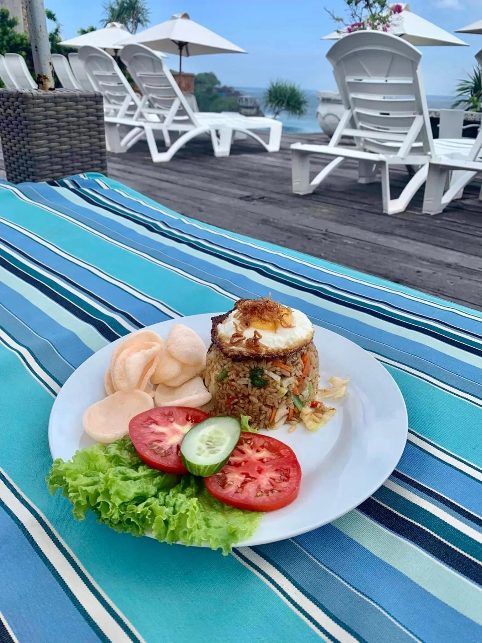 Food and drinks in The Palms Ceningan Hotel