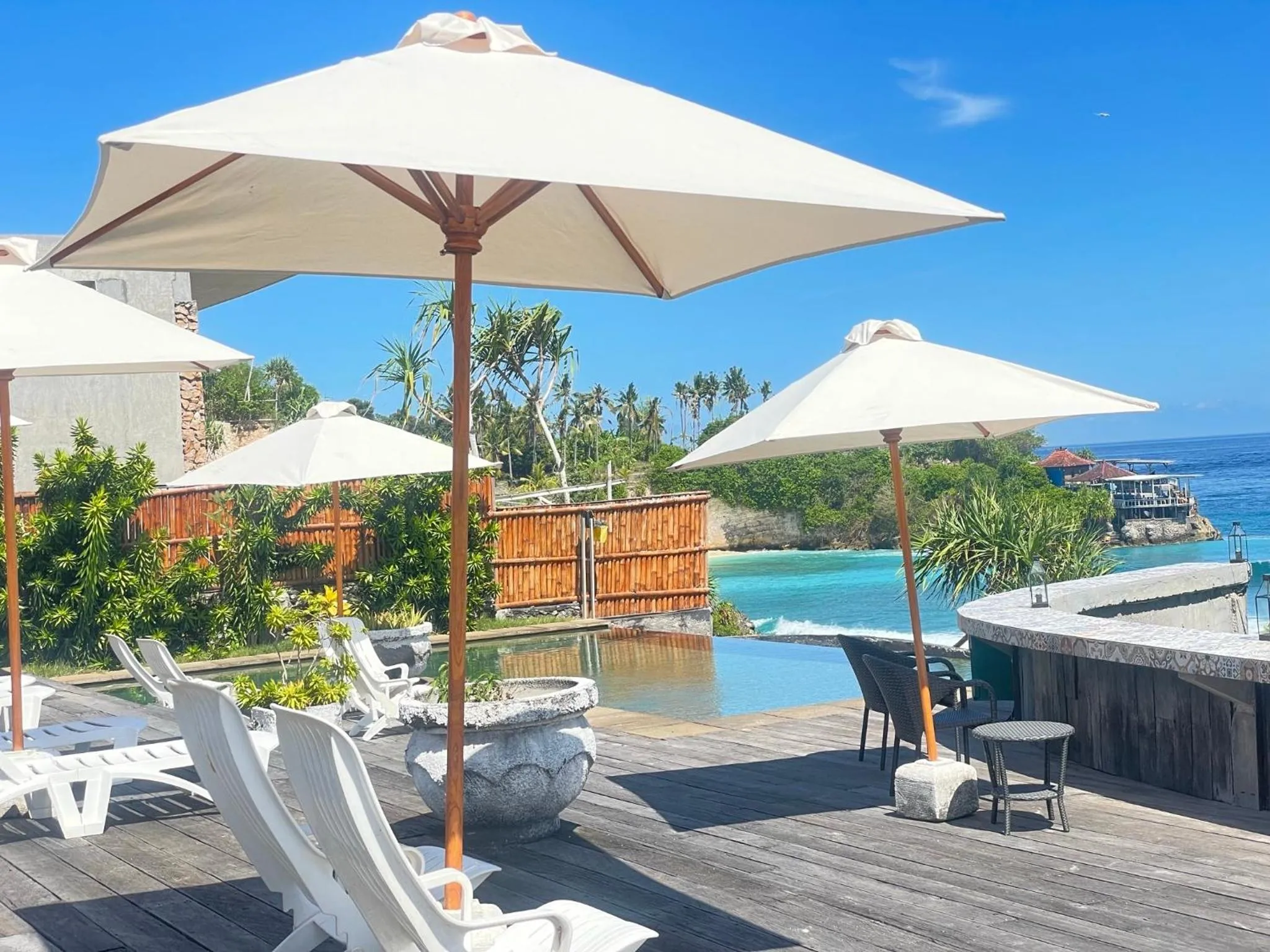 Patio in The Palms Ceningan Hotel