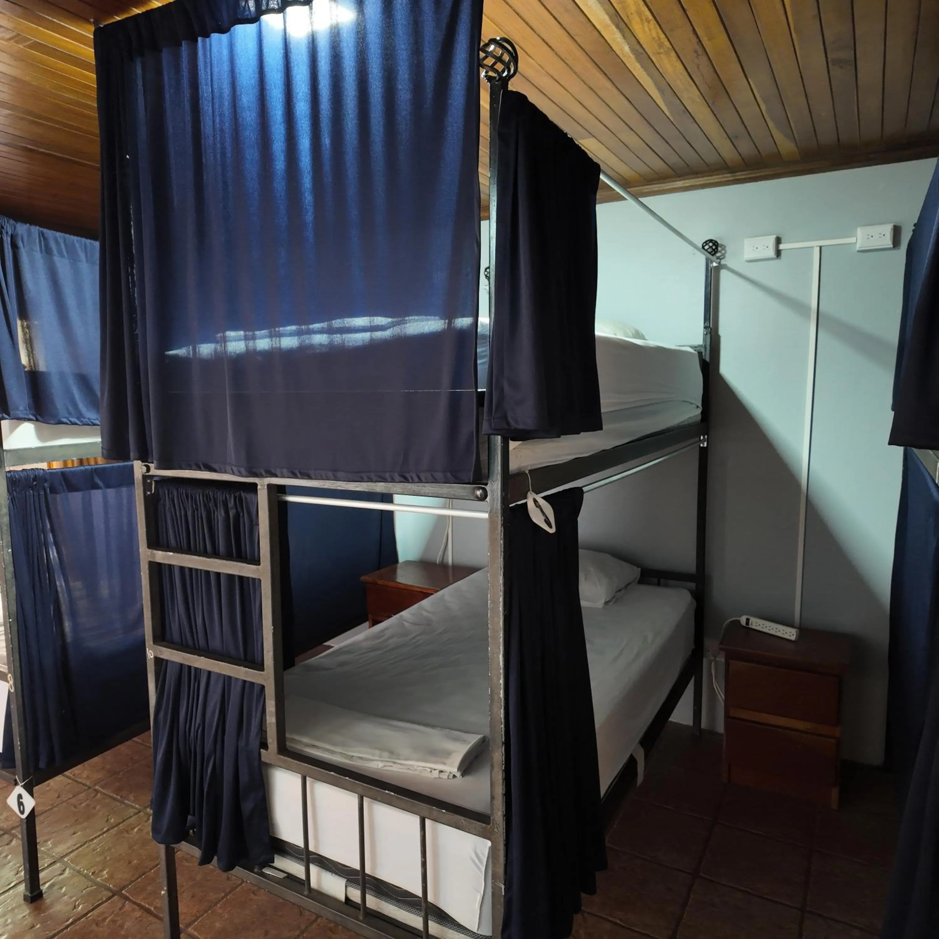 Property building, Bed in Poshtel Arenal