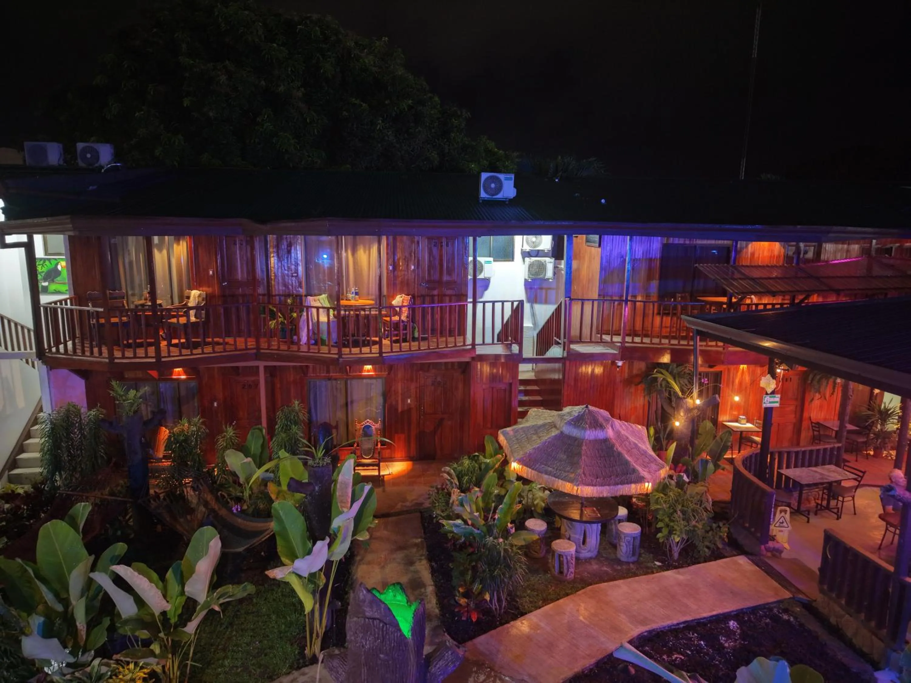 Patio in Poshtel Arenal
