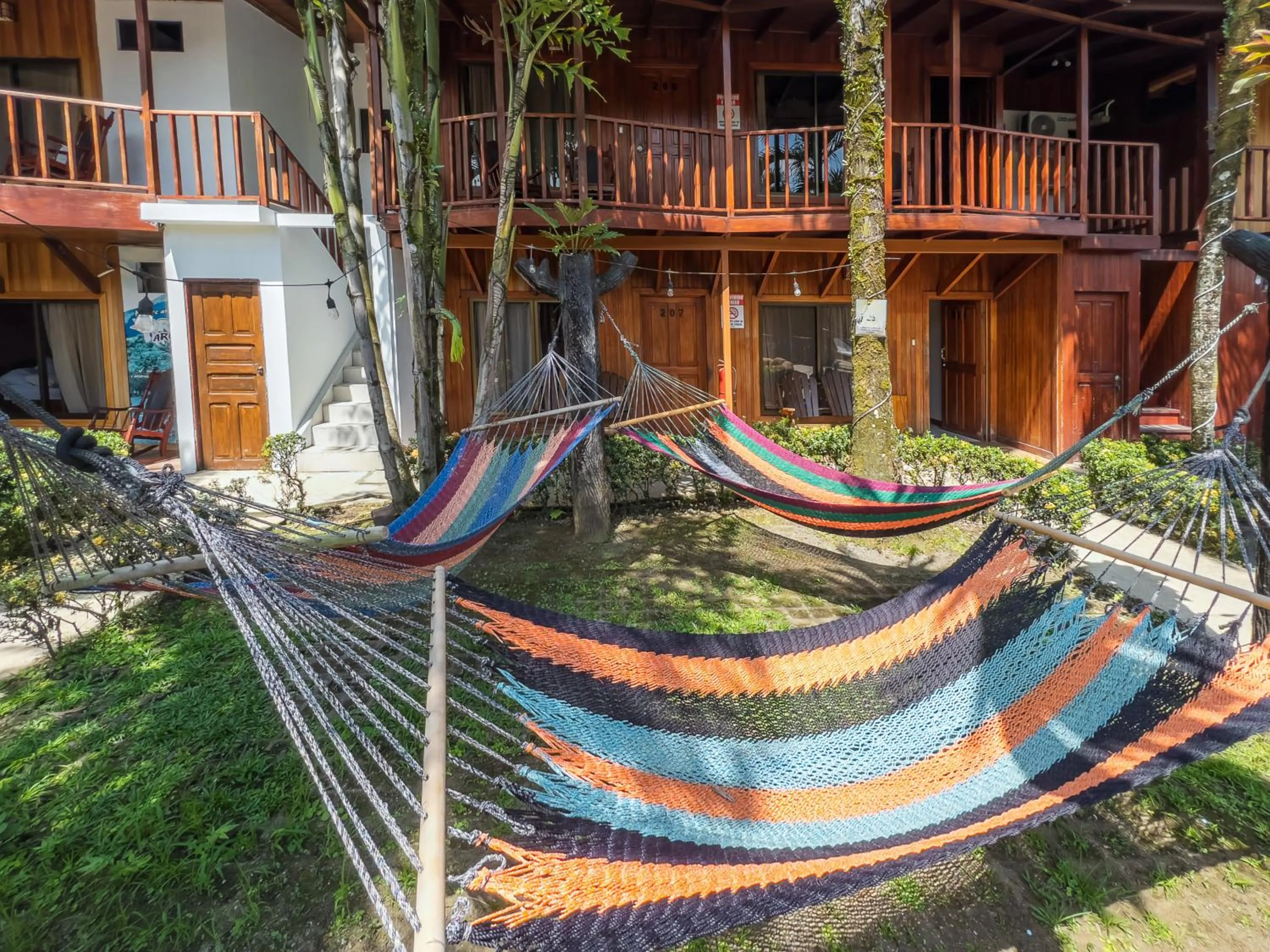 Property building in Poshtel Arenal