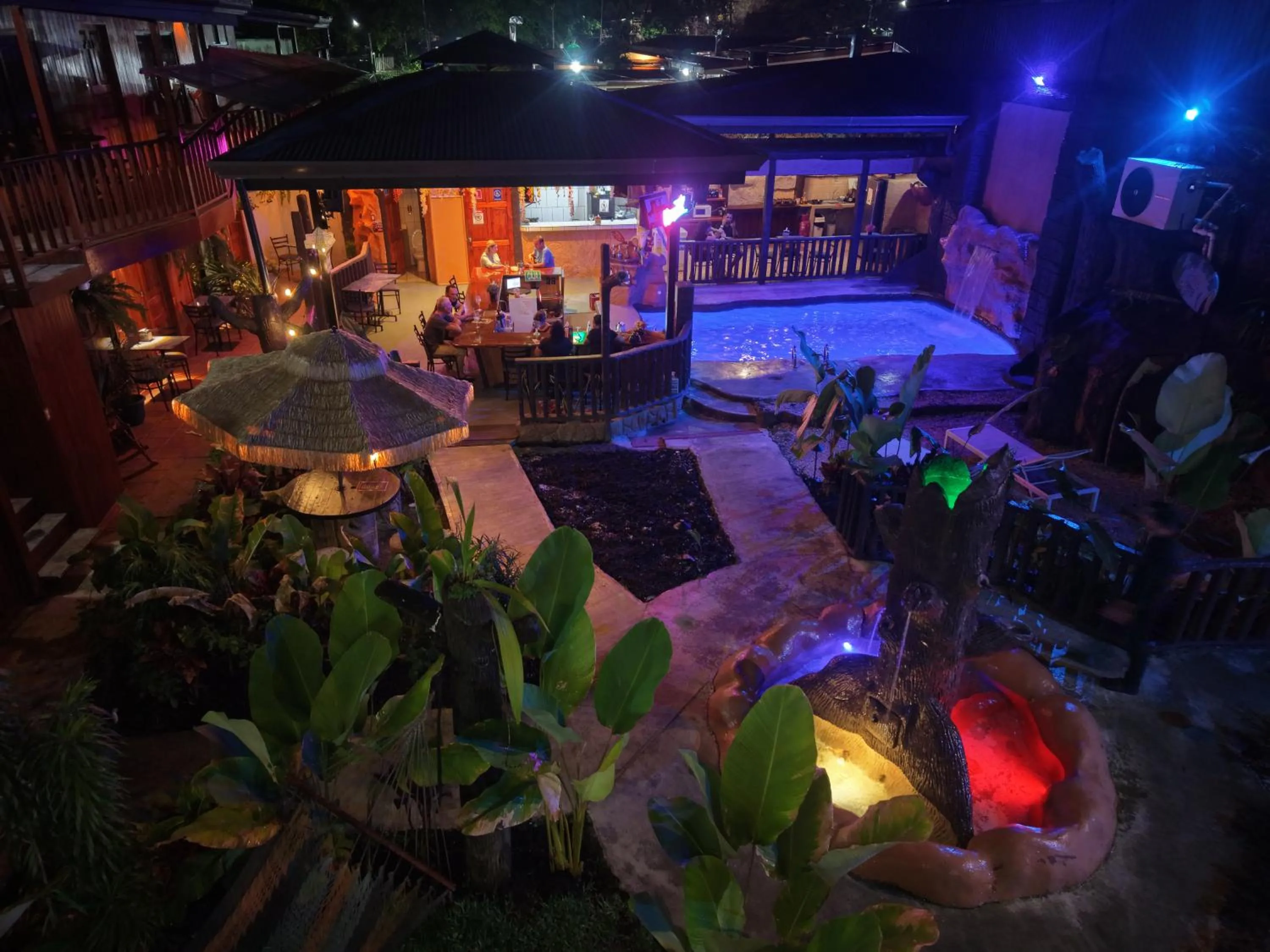 Property building in Poshtel Arenal