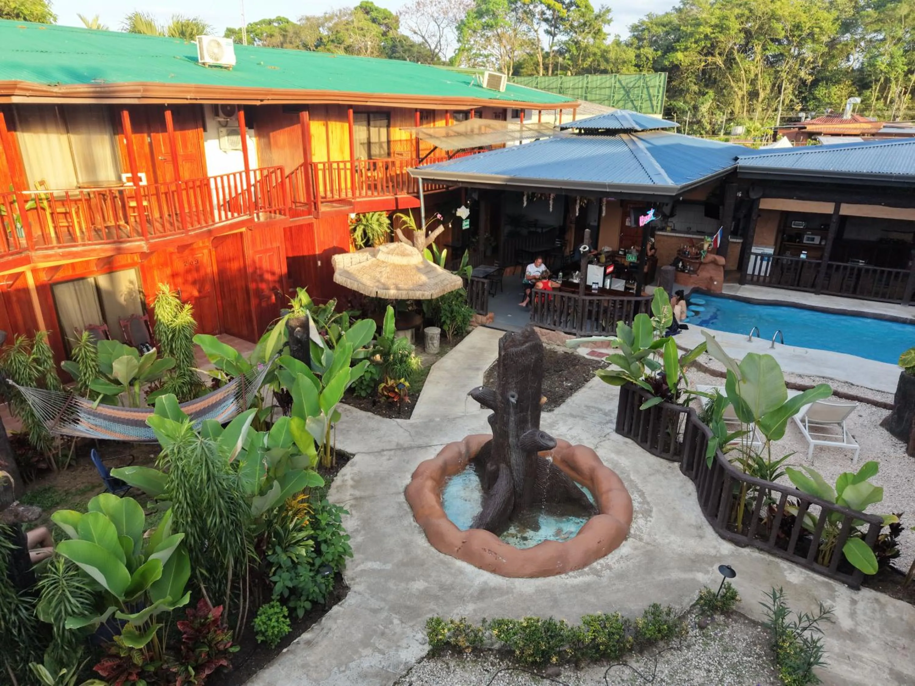 Property building in Poshtel Arenal