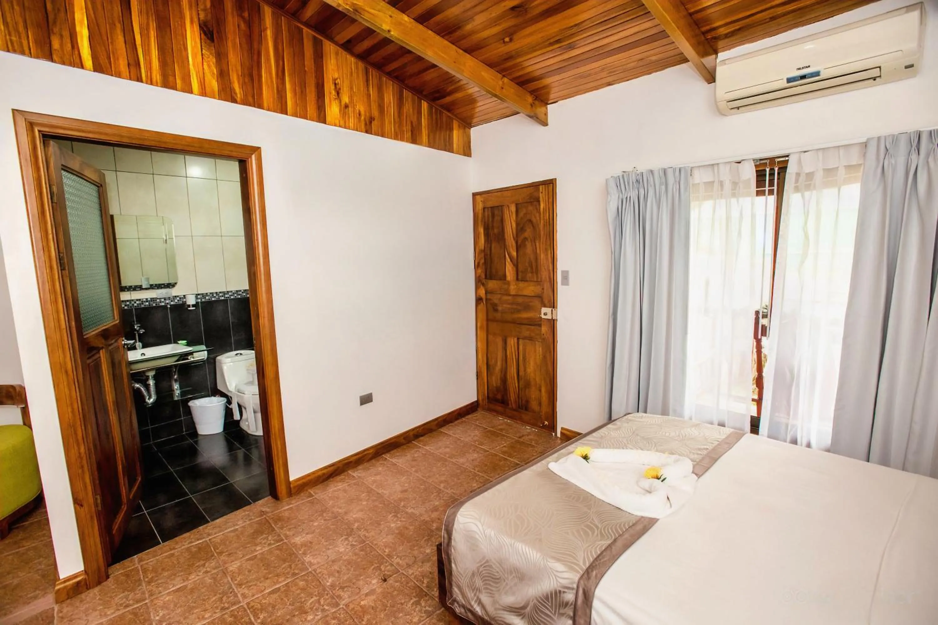 Bed in Poshtel Arenal