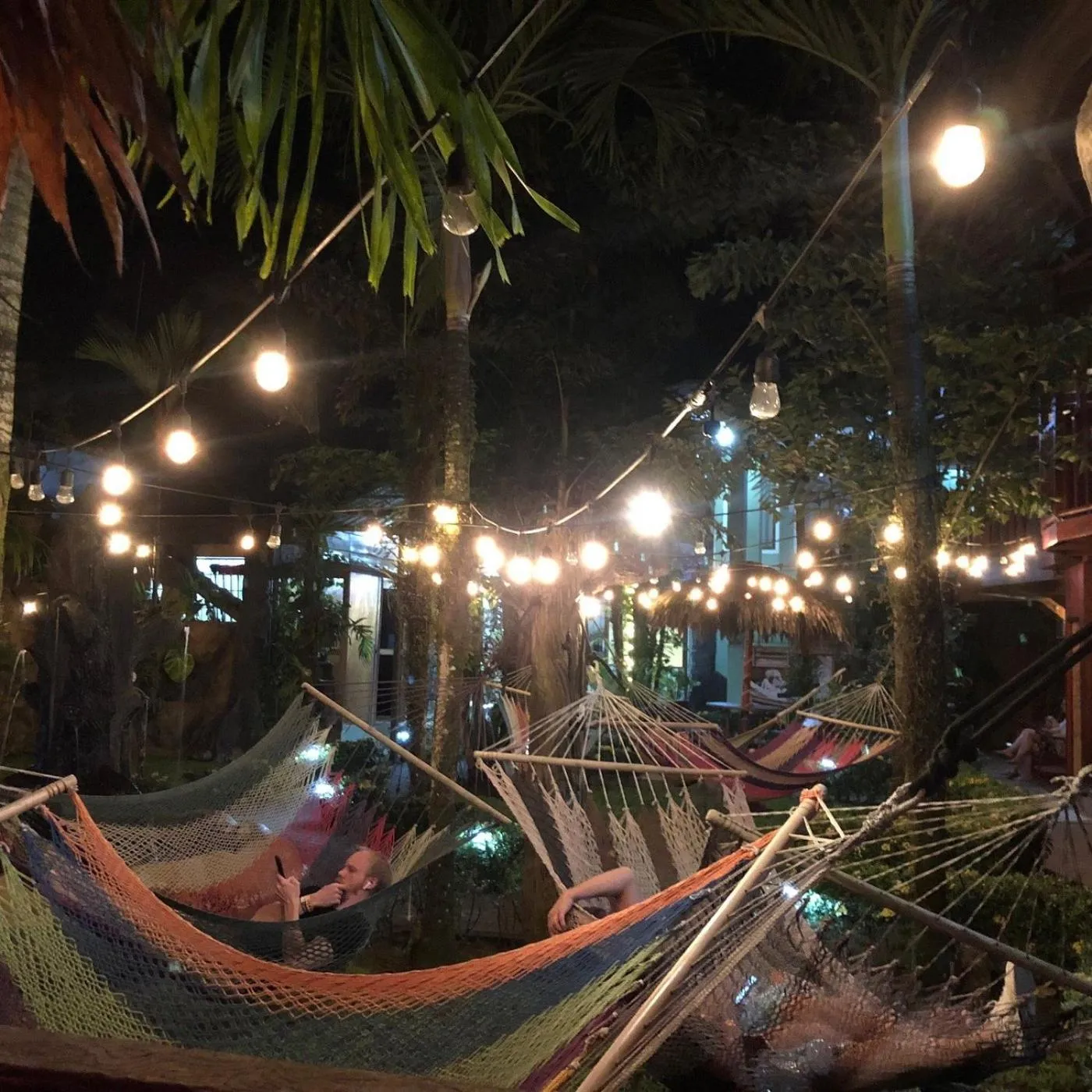Night in Poshtel Arenal