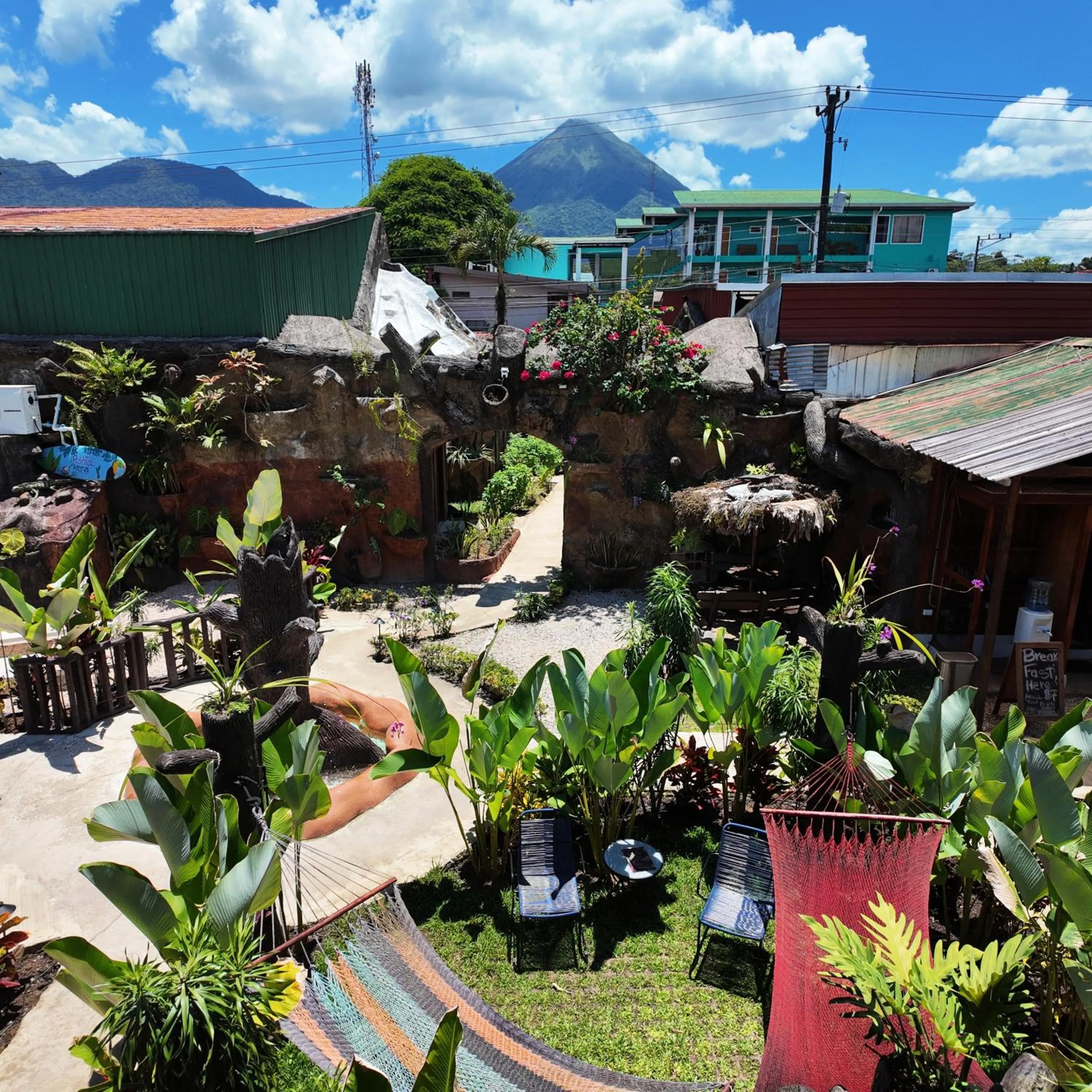 Spring in Poshtel Arenal