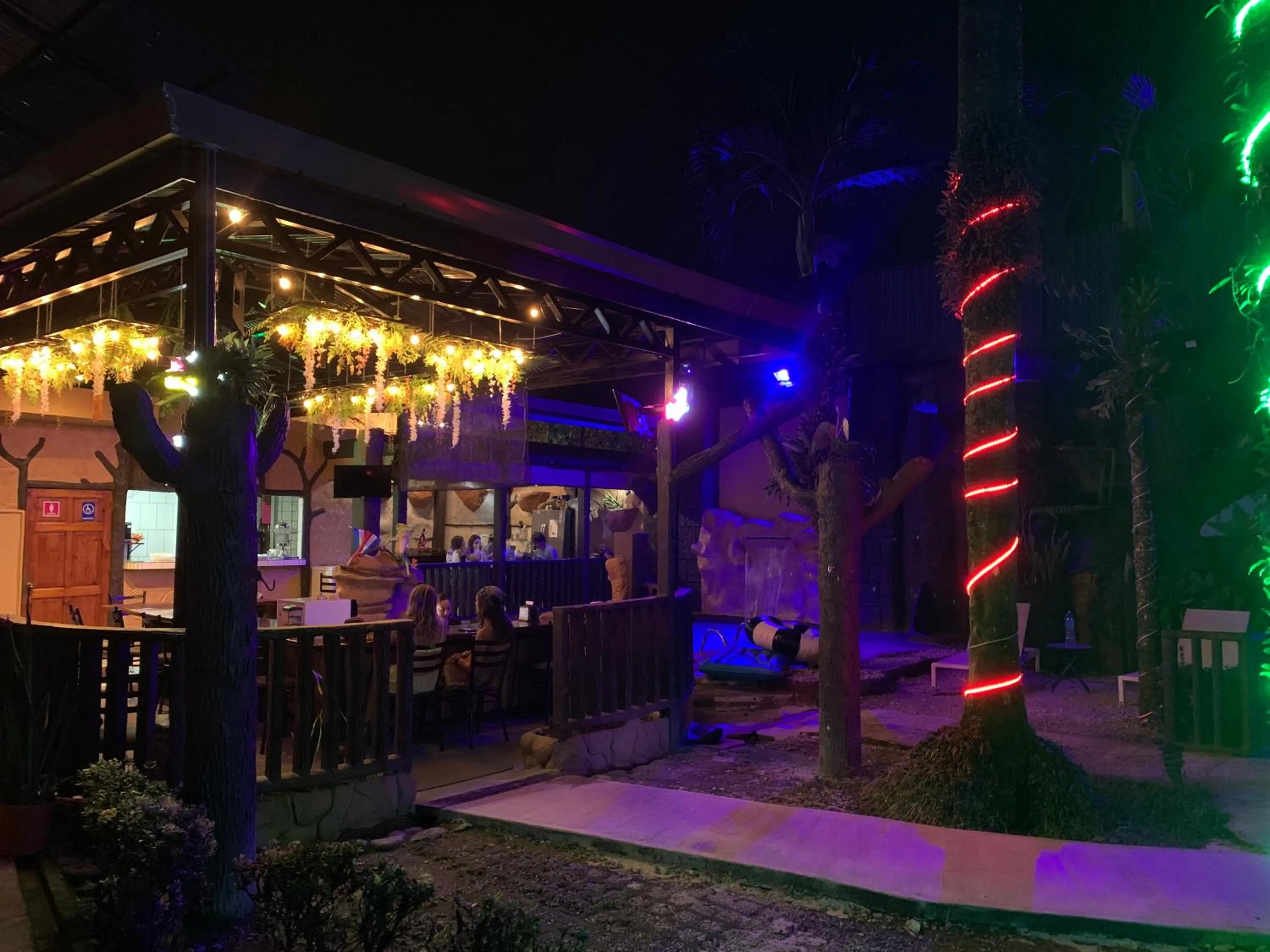 Night in Poshtel Arenal