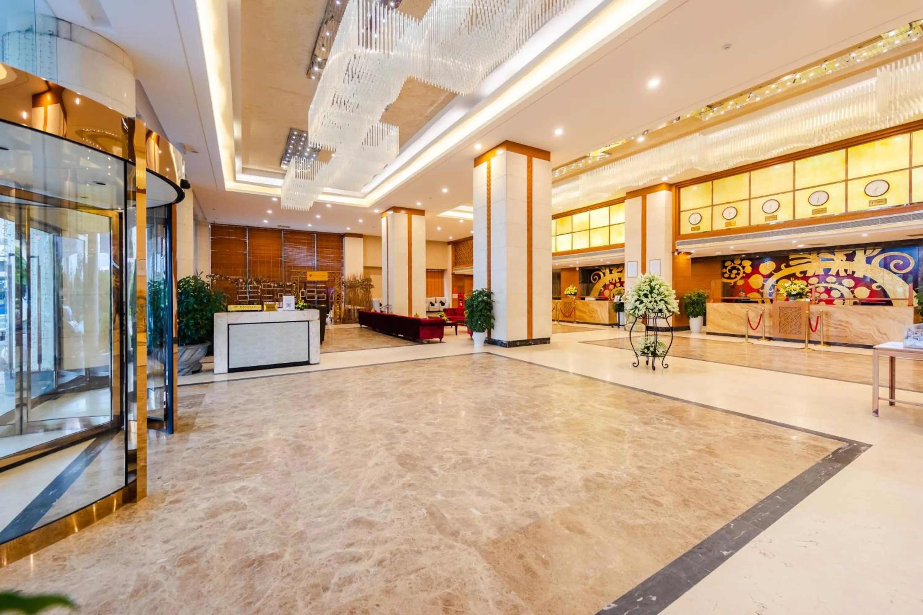 Lobby or reception in Muong Thanh Luxury Quang Ninh Hotel