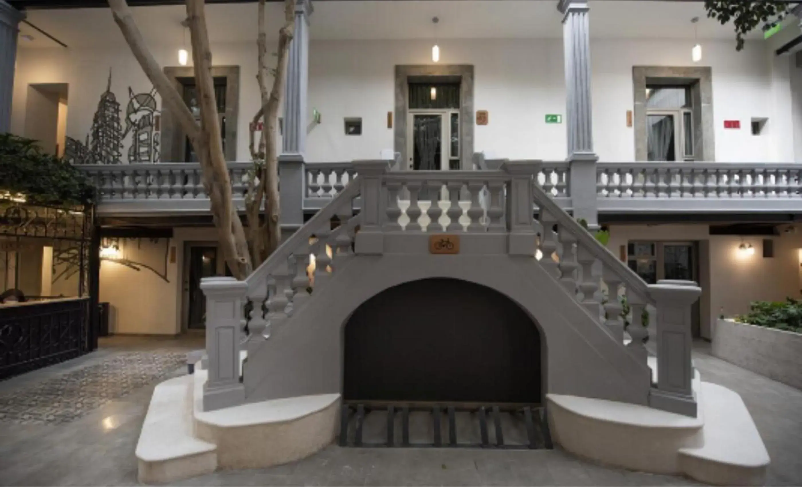 Facade/entrance in Hotel MX condesa CDMX, Trademark Collection by Wyndham Facade/entrance in Hotel MX condesa CDMX, Trademark Collection by Wyndham