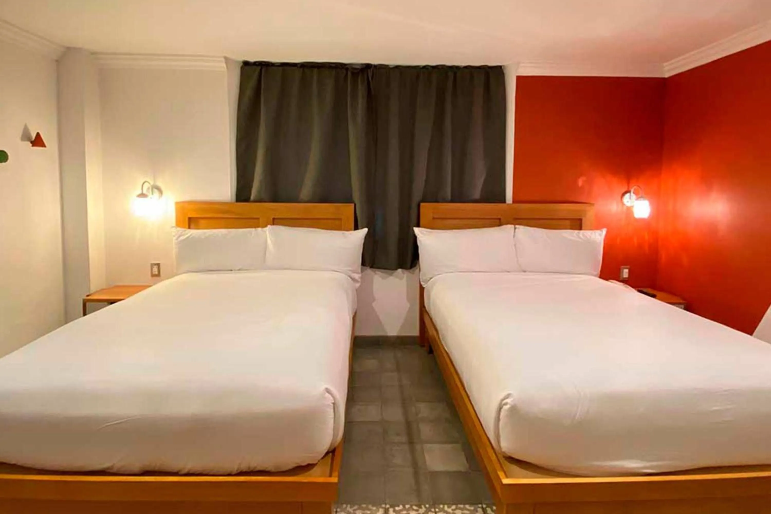 Photo of the whole room, Bed in Hotel MX condesa CDMX, Trademark Collection by Wyndham