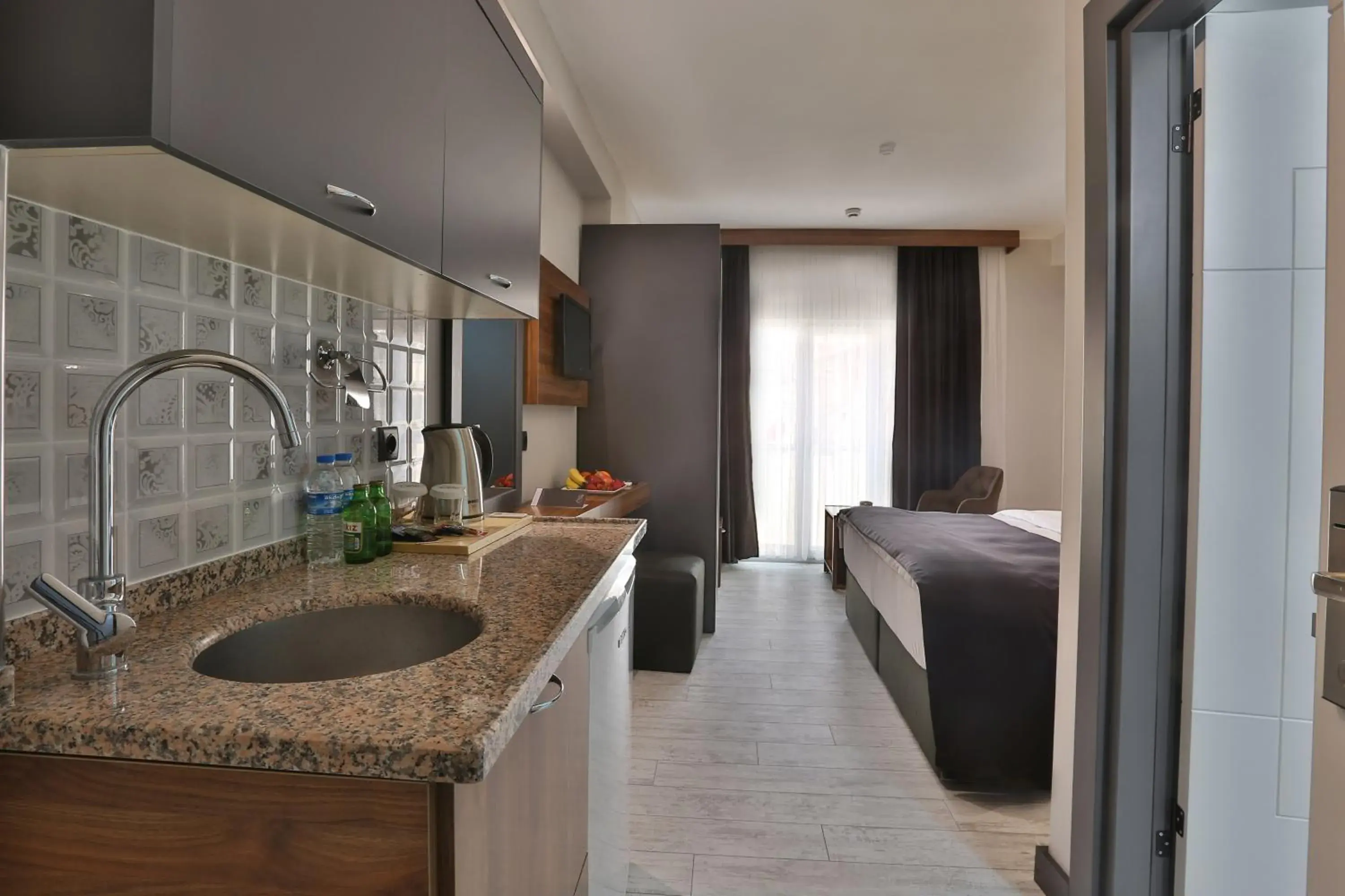 Photo of the whole room in Azra Residence Otel Photo of the whole room in Azra Residence Otel