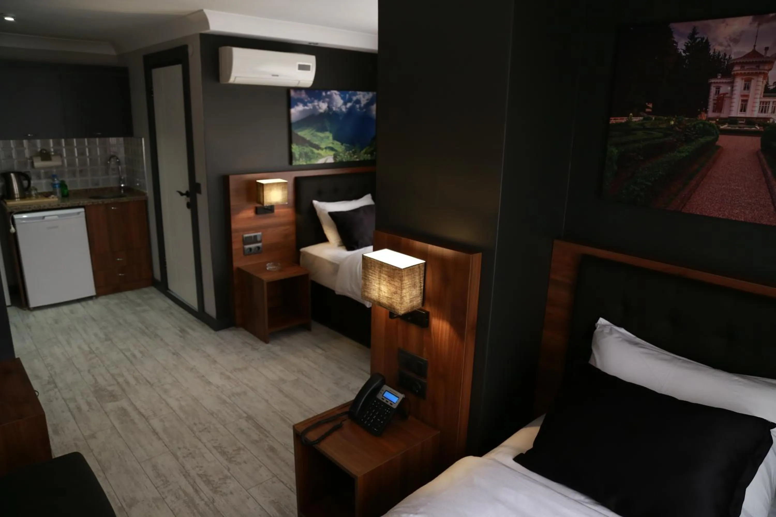 Photo of the whole room, Bed in Azra Residence Otel