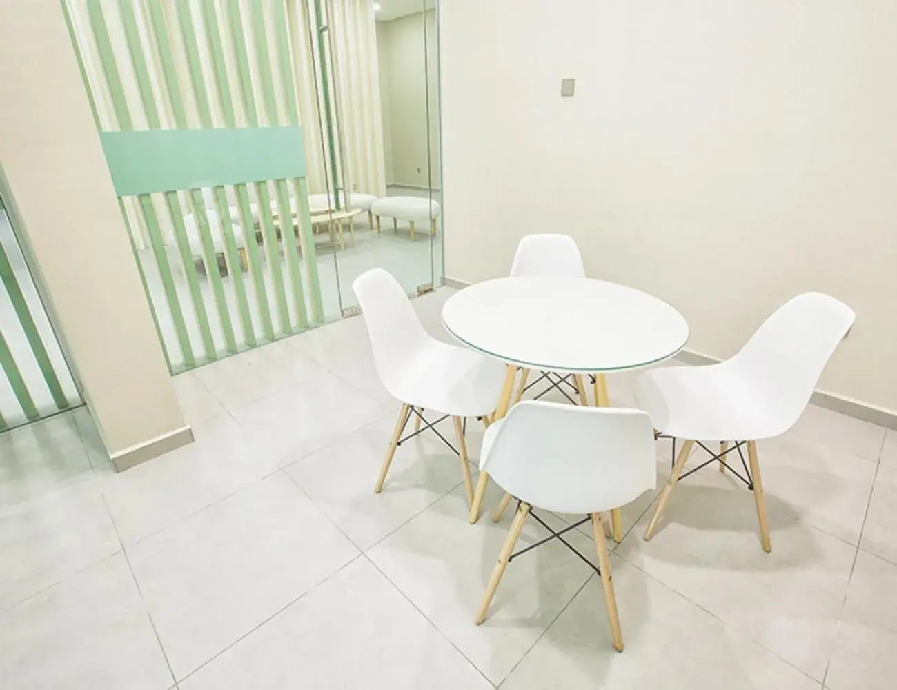 Lounge or bar in Minimalist Hotel Lounge or bar in Minimalist Hotel