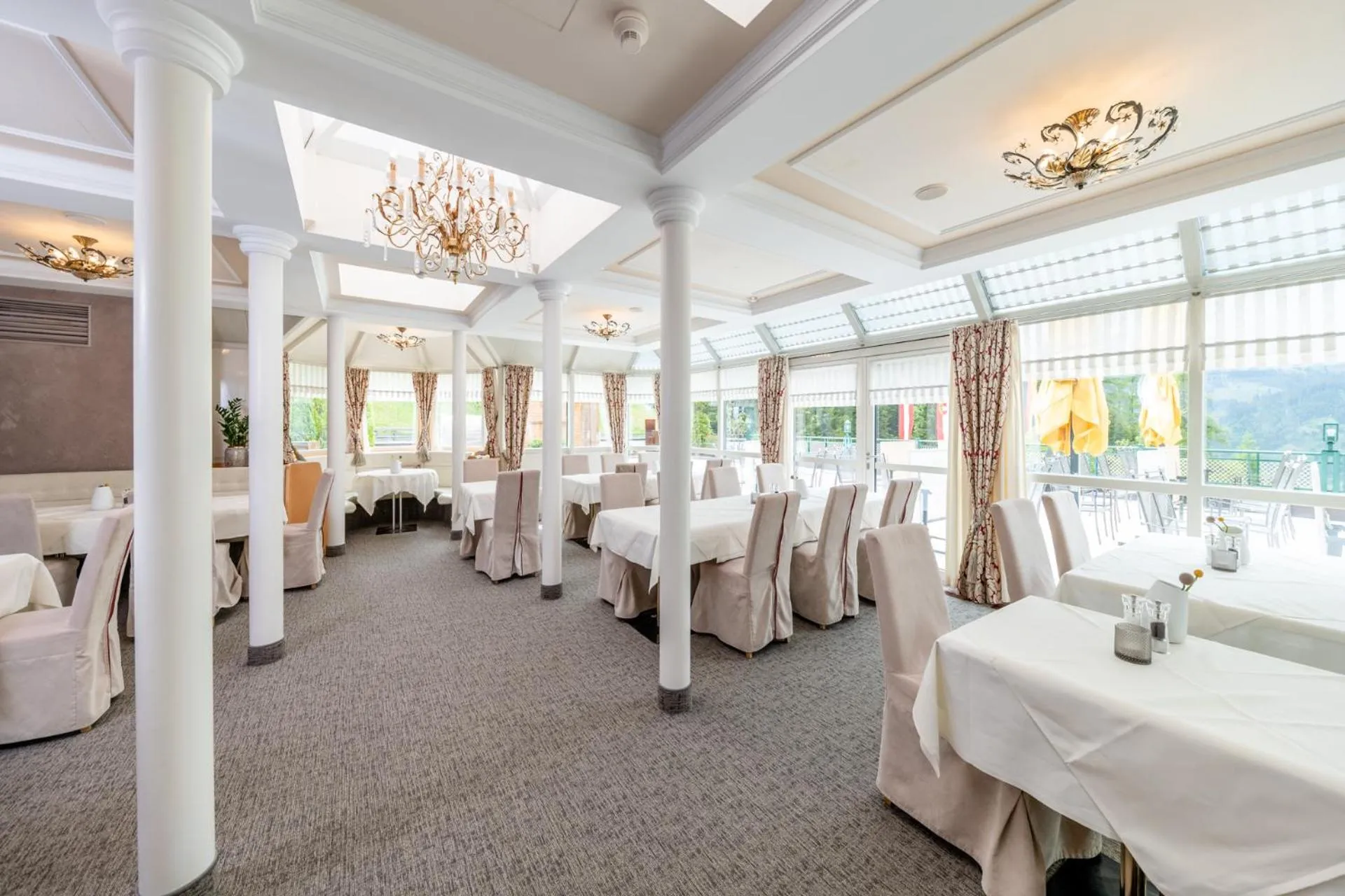 Restaurant/places to eat in Übergossene Alm Resort