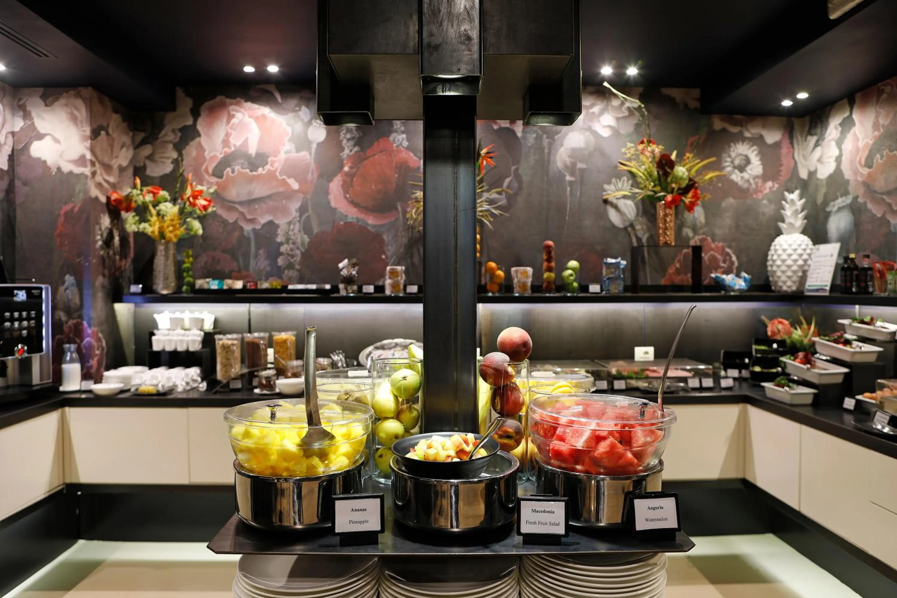 Breakfast in Rome Life Hotel