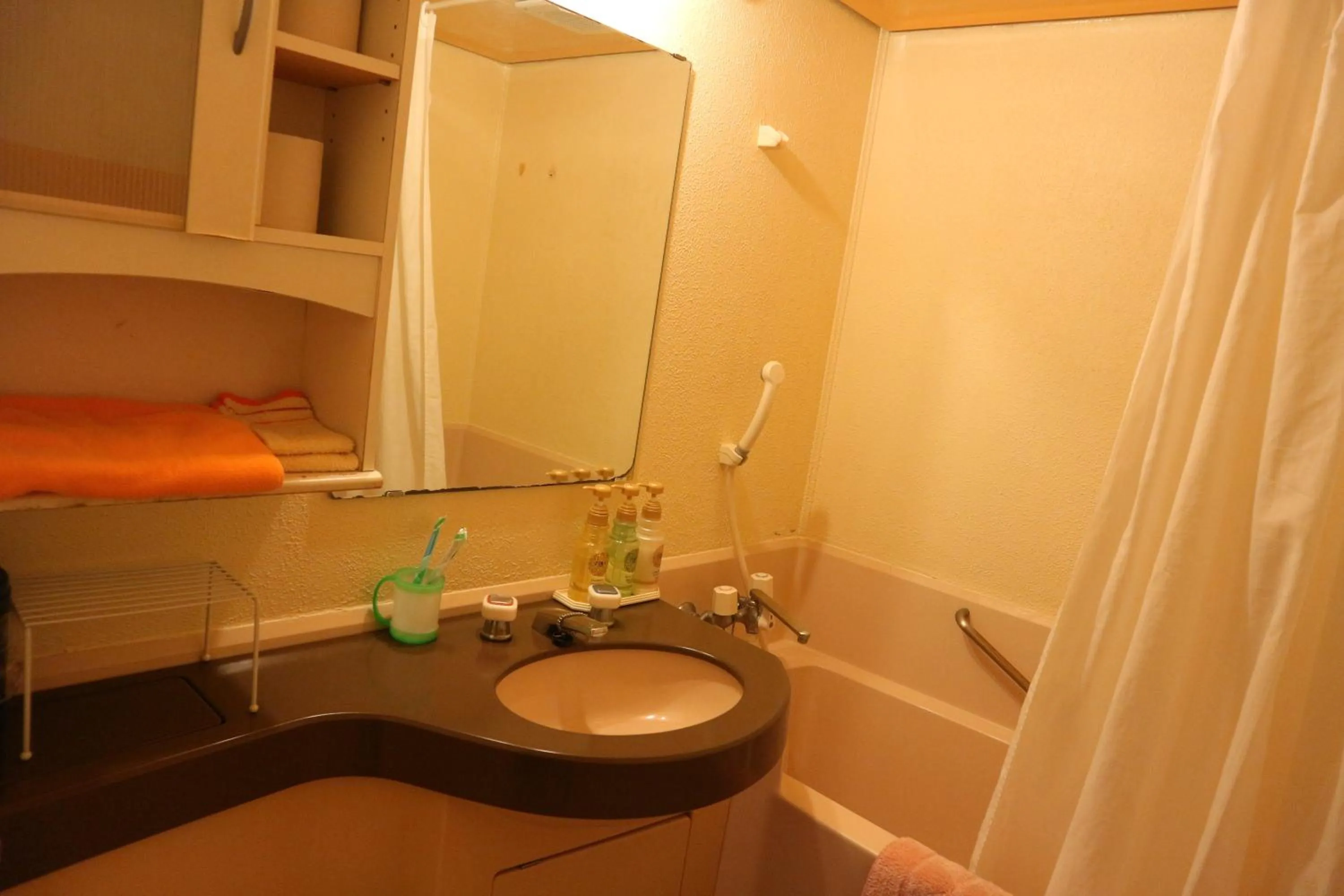 Bathroom in Eagle Lodge