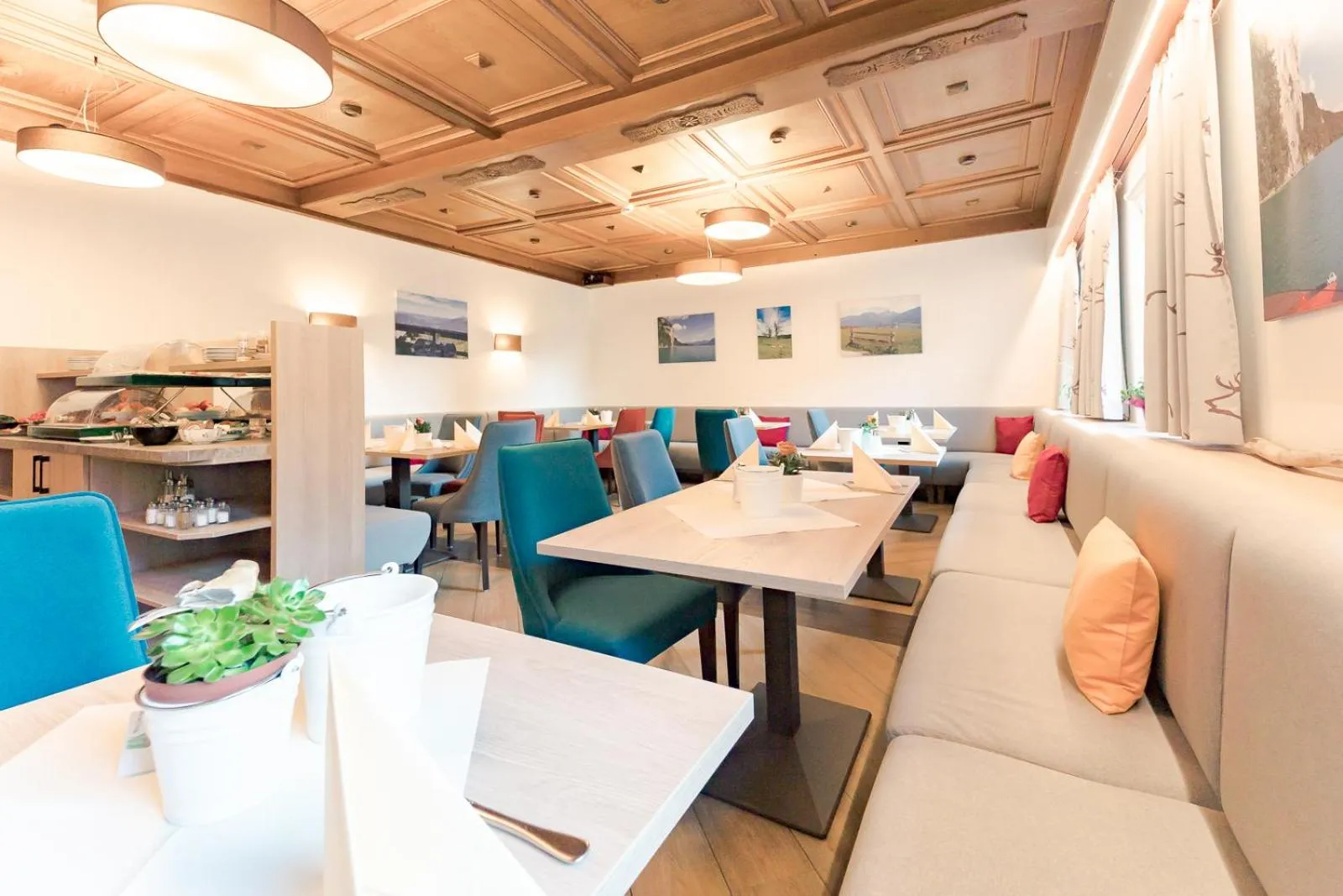 Buffet breakfast in Hotel-Garni Schernthaner