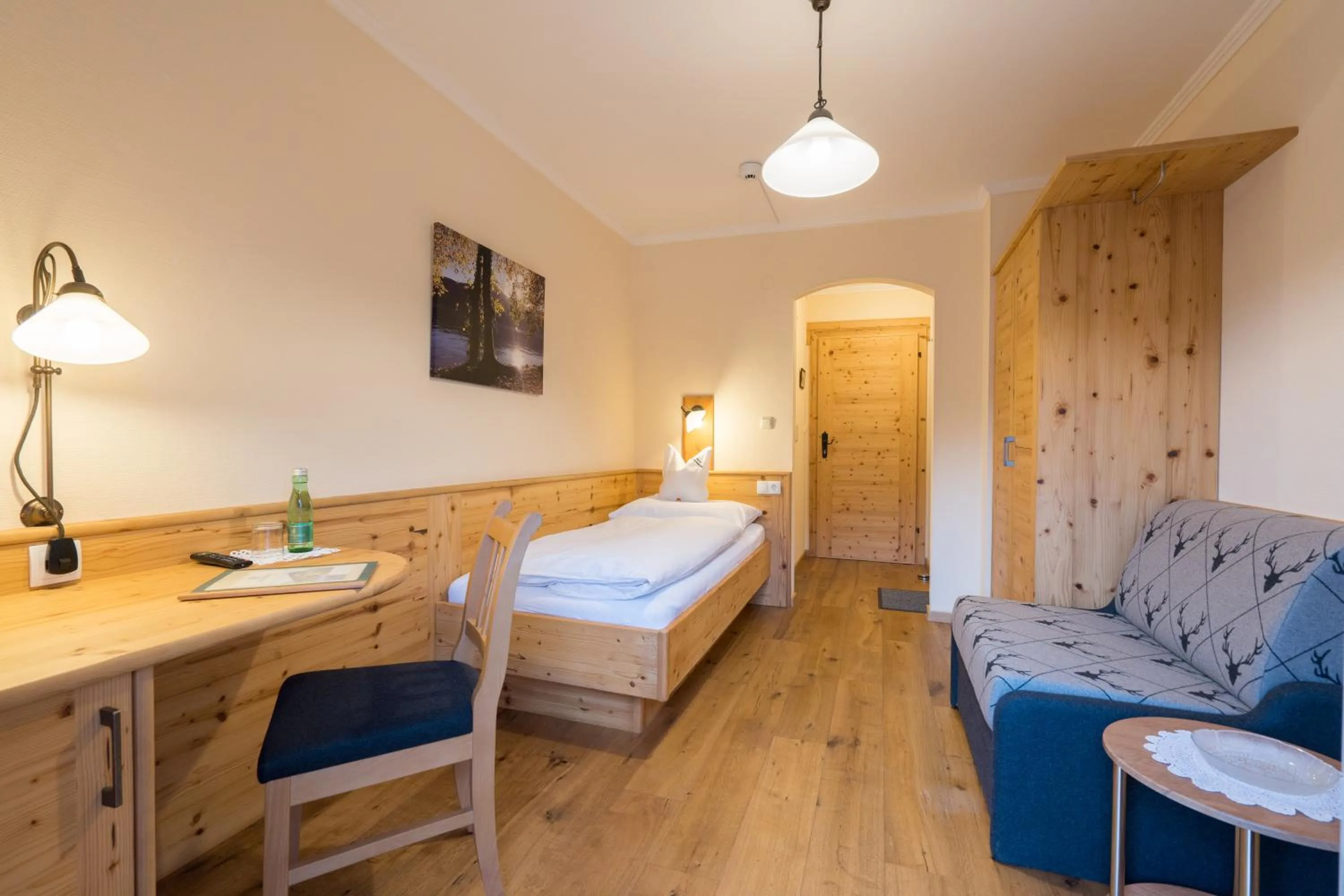 Bed in Hotel-Garni Schernthaner