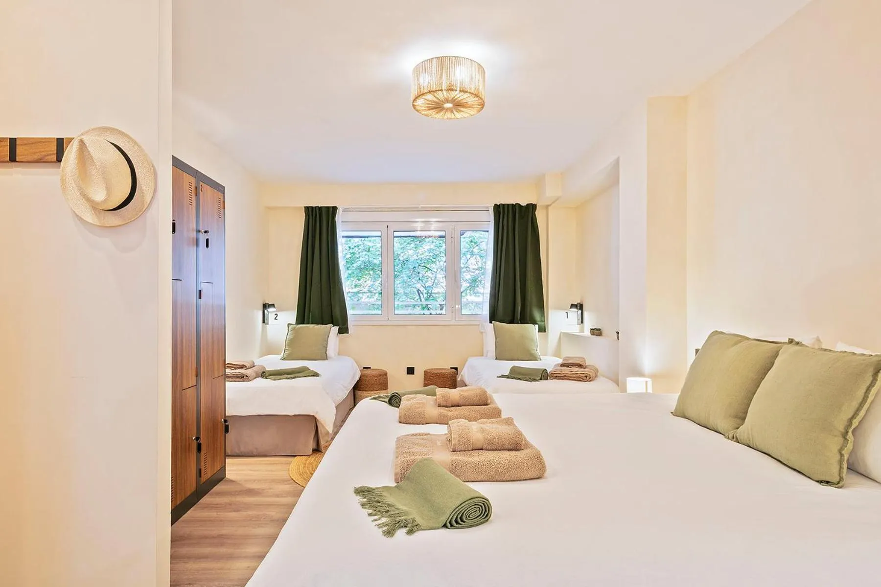 Bed in Olivia Barcelona