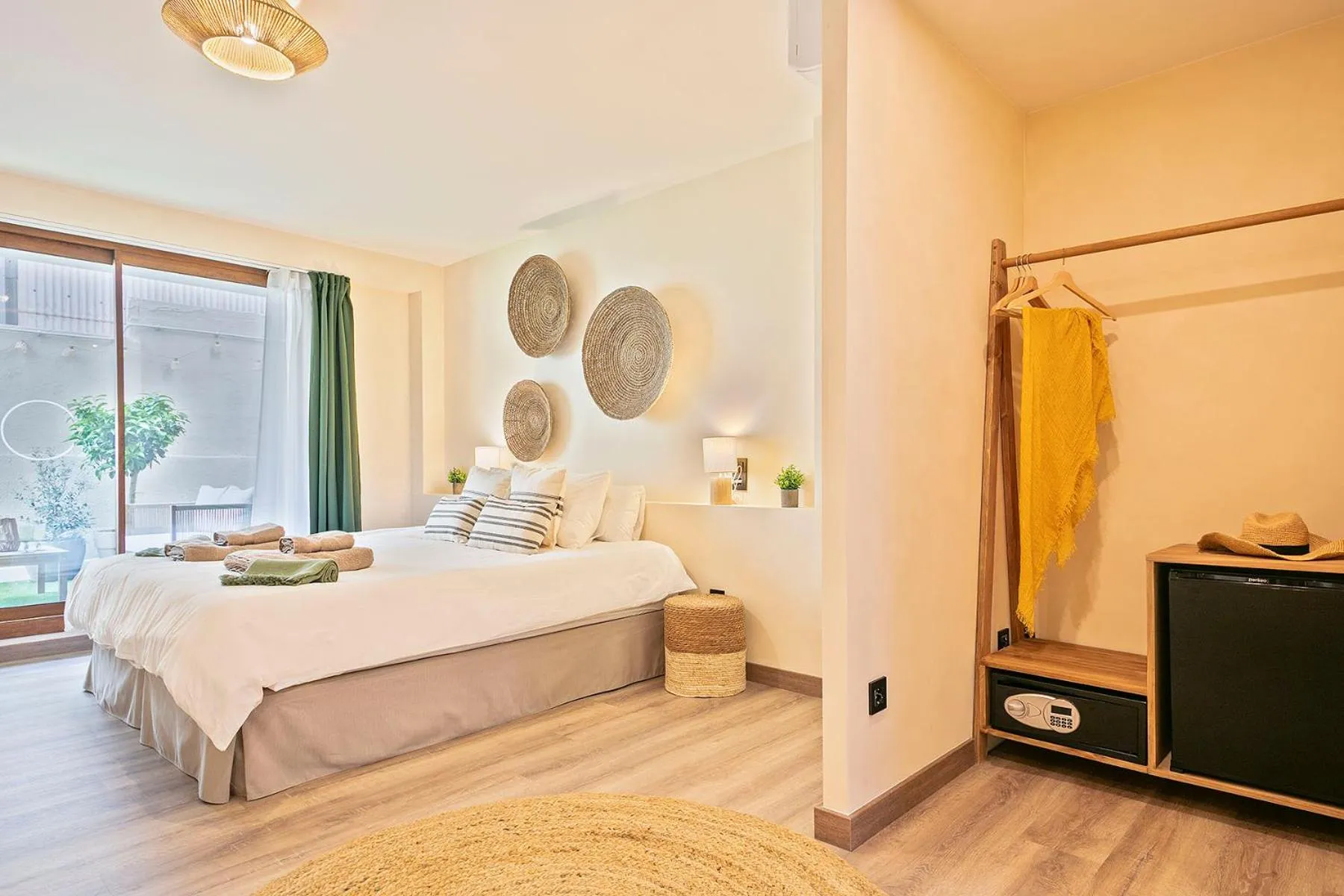 Bed in Olivia Barcelona