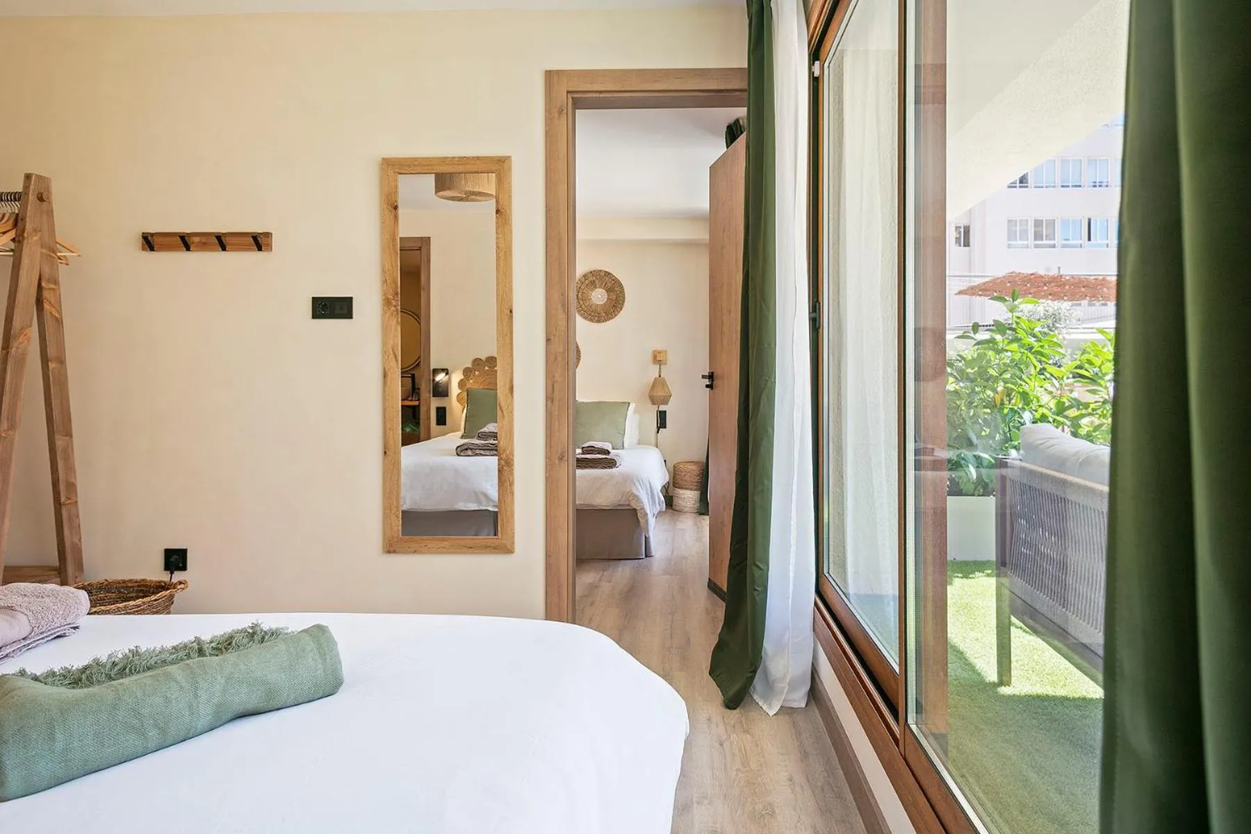 Bed in Olivia Barcelona