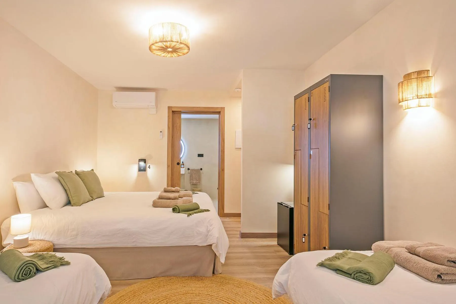 Bed in Olivia Barcelona