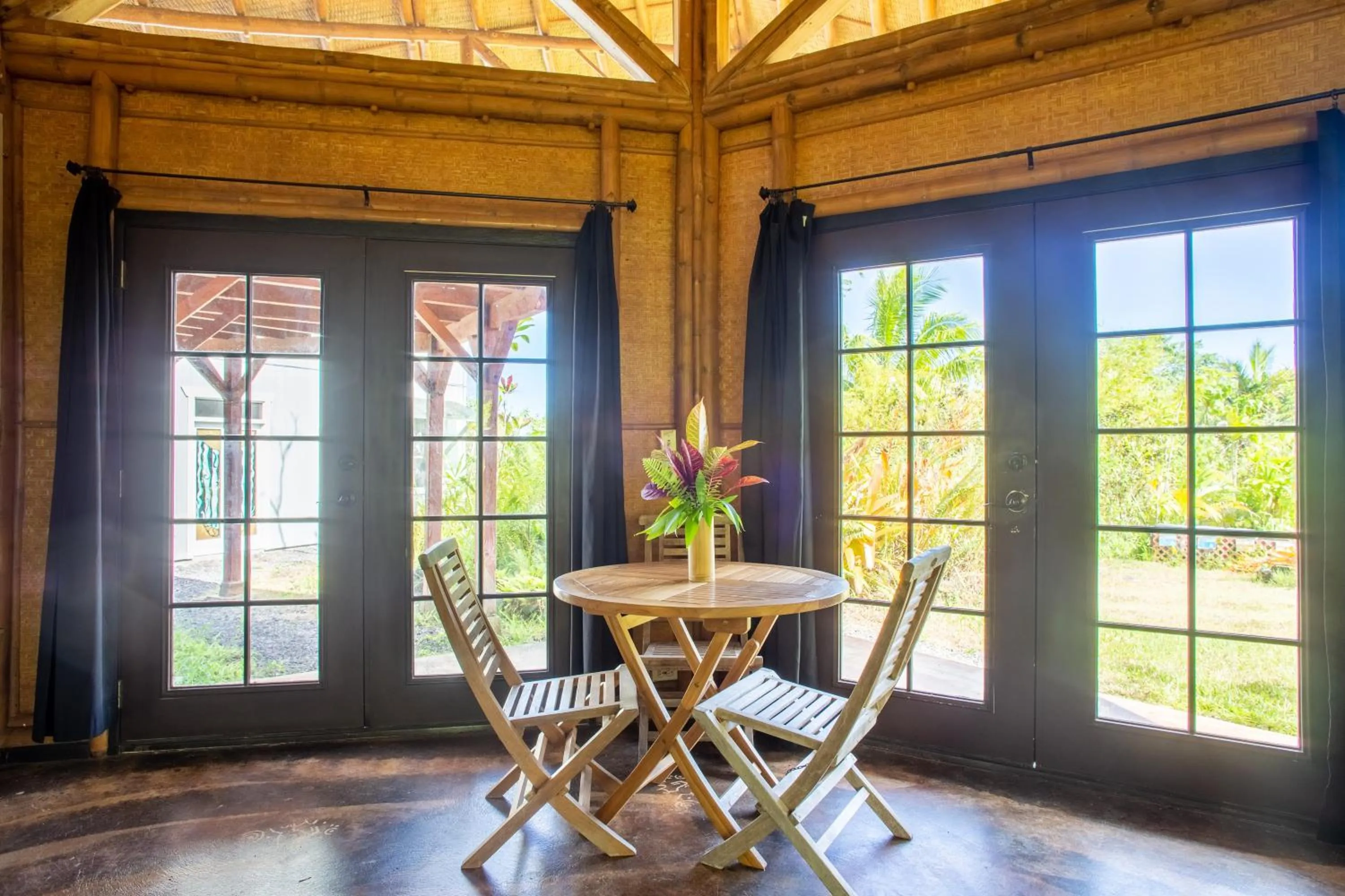 Bedroom in Kalani Oceanside Retreat