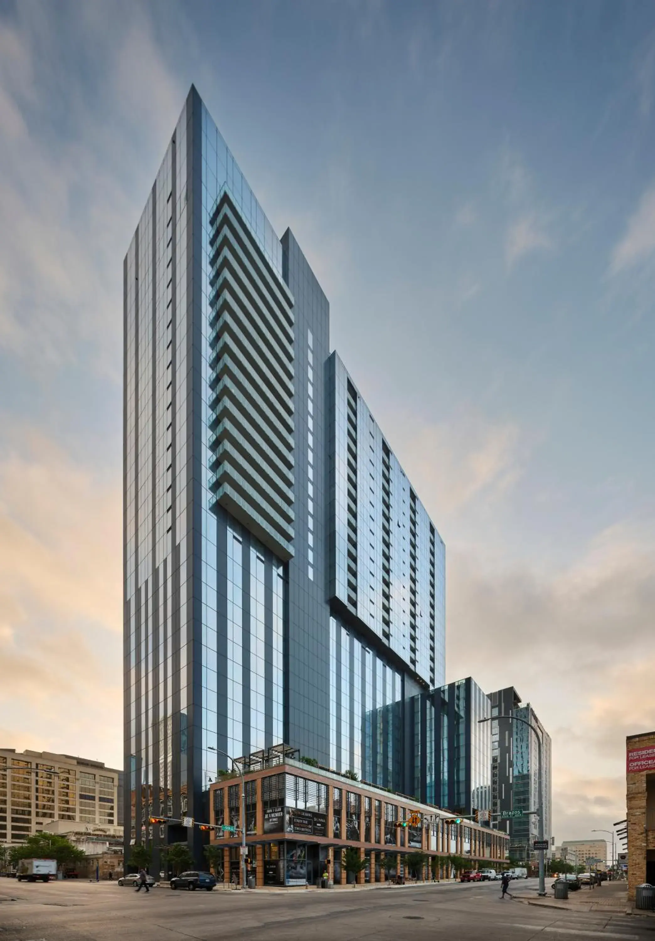 Property building in Thompson Austin, by Hyatt Property building in Thompson Austin, by Hyatt