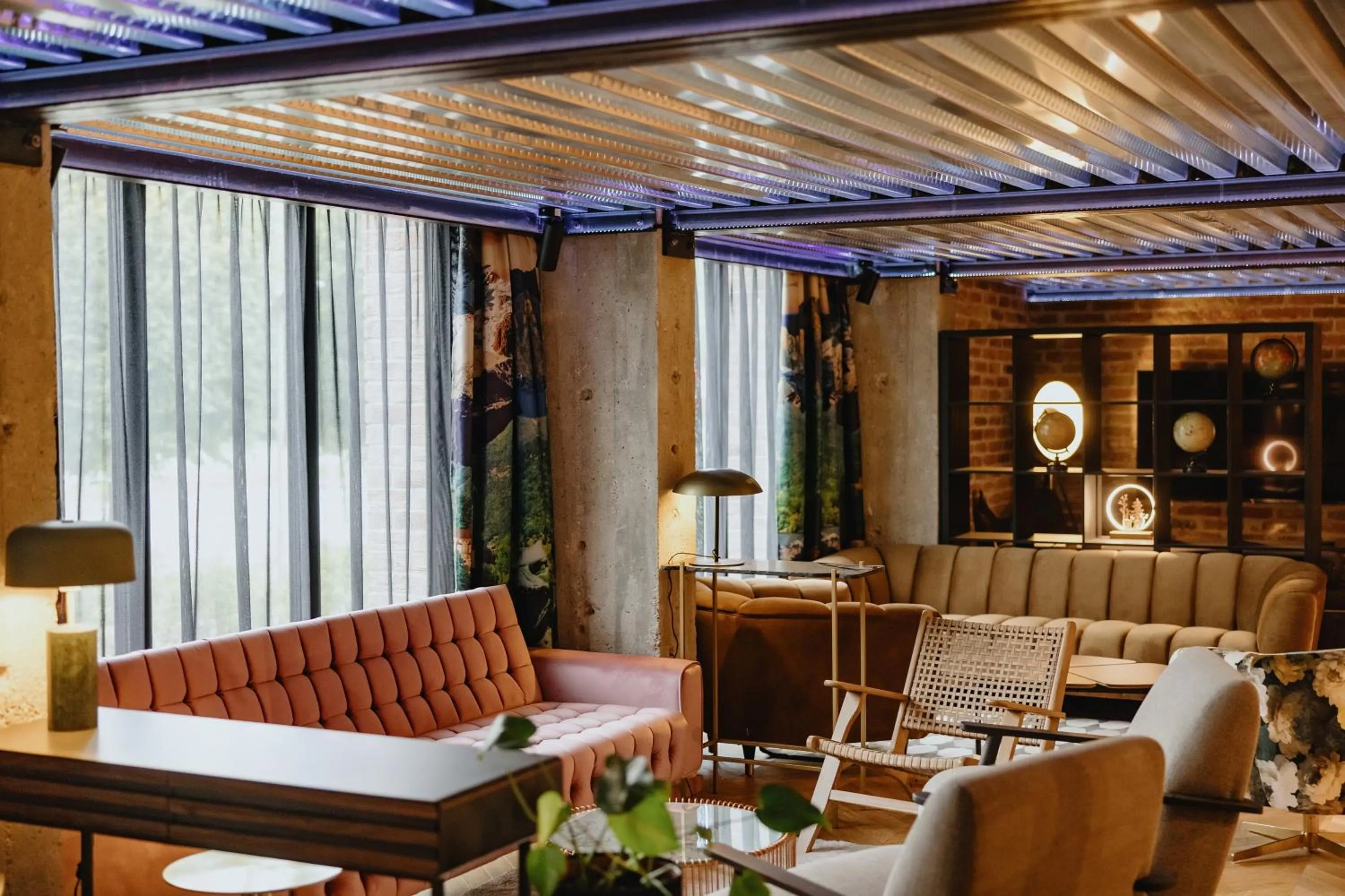 Lounge or bar in ONE66 Hotel