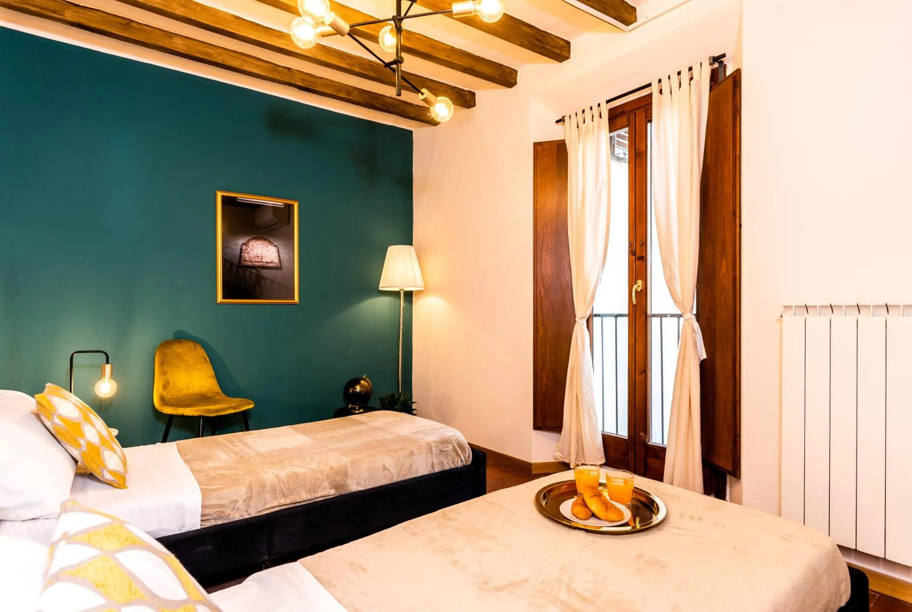 Bedroom, Bed in Elegant and historic 3-Bedroom in city center -By LikeHomeFlorence