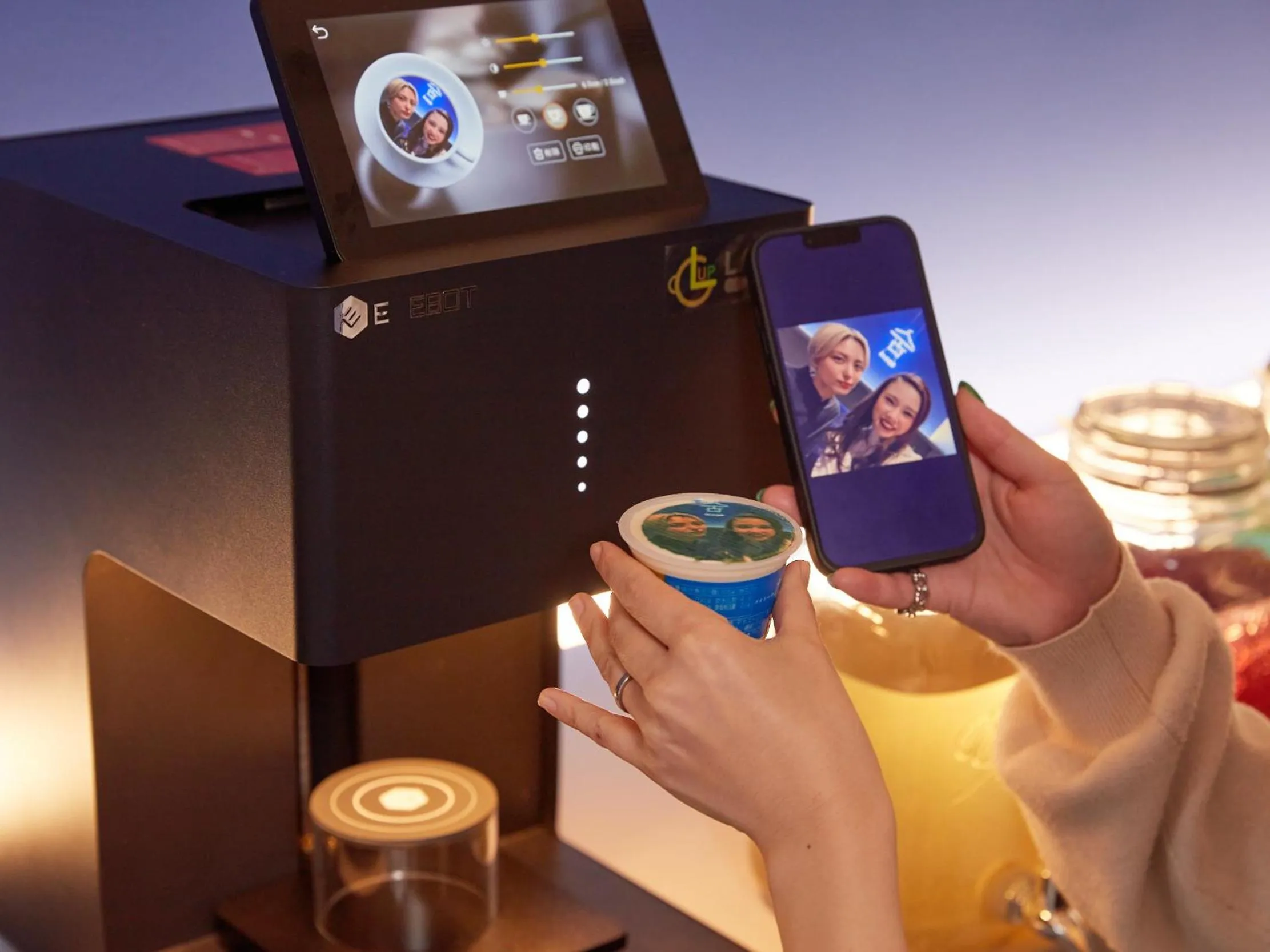 Drinks in Rembrandt Cabin Shinjuku Shin-Okubo