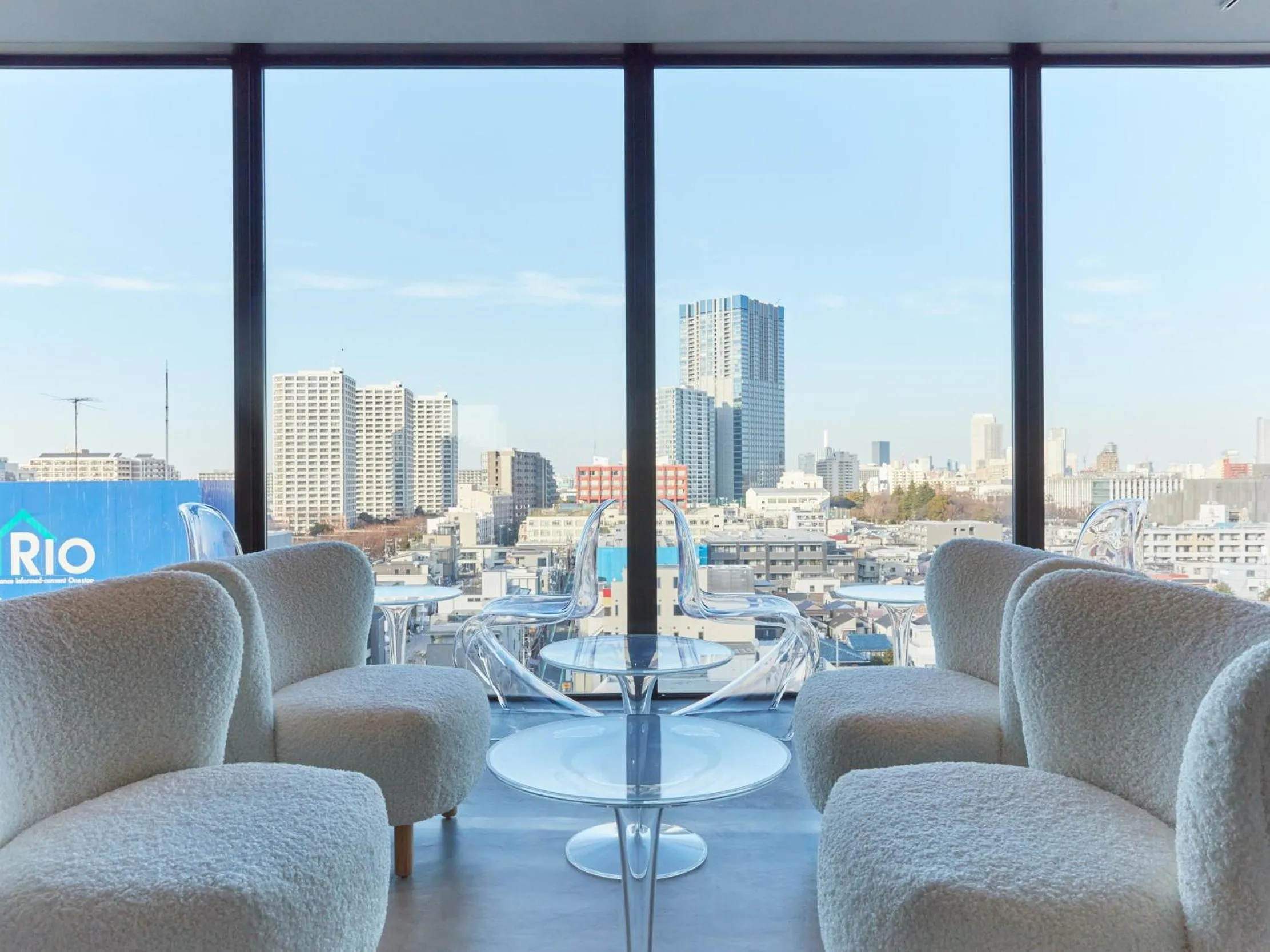 Communal lounge/ TV room in Rembrandt Cabin Shinjuku Shin-Okubo