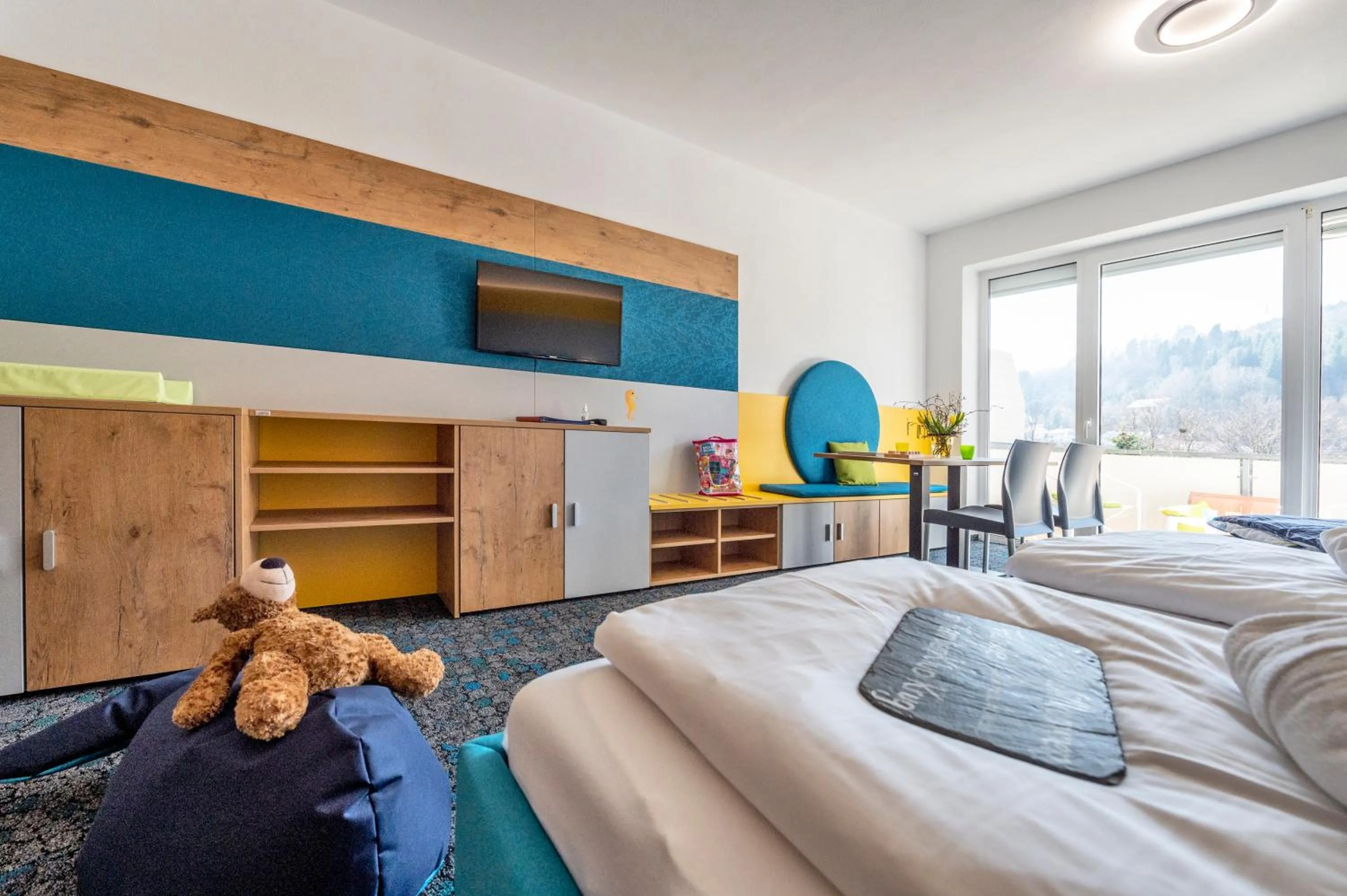 Photo of the whole room, Bed in Familotel Mein Krug