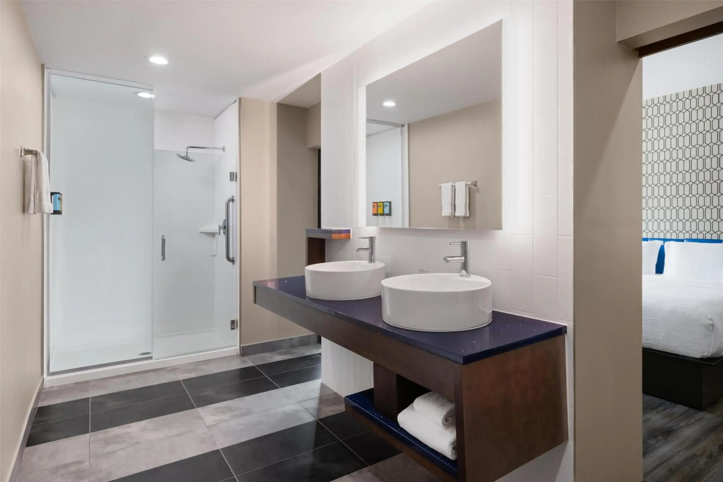 King Room with Communication Assistance in GLō Best Western Enid OK Downtown - Convention Center Hotel King Room with Communication Assistance in GLō Best Western Enid OK Downtown - Convention Center Hotel